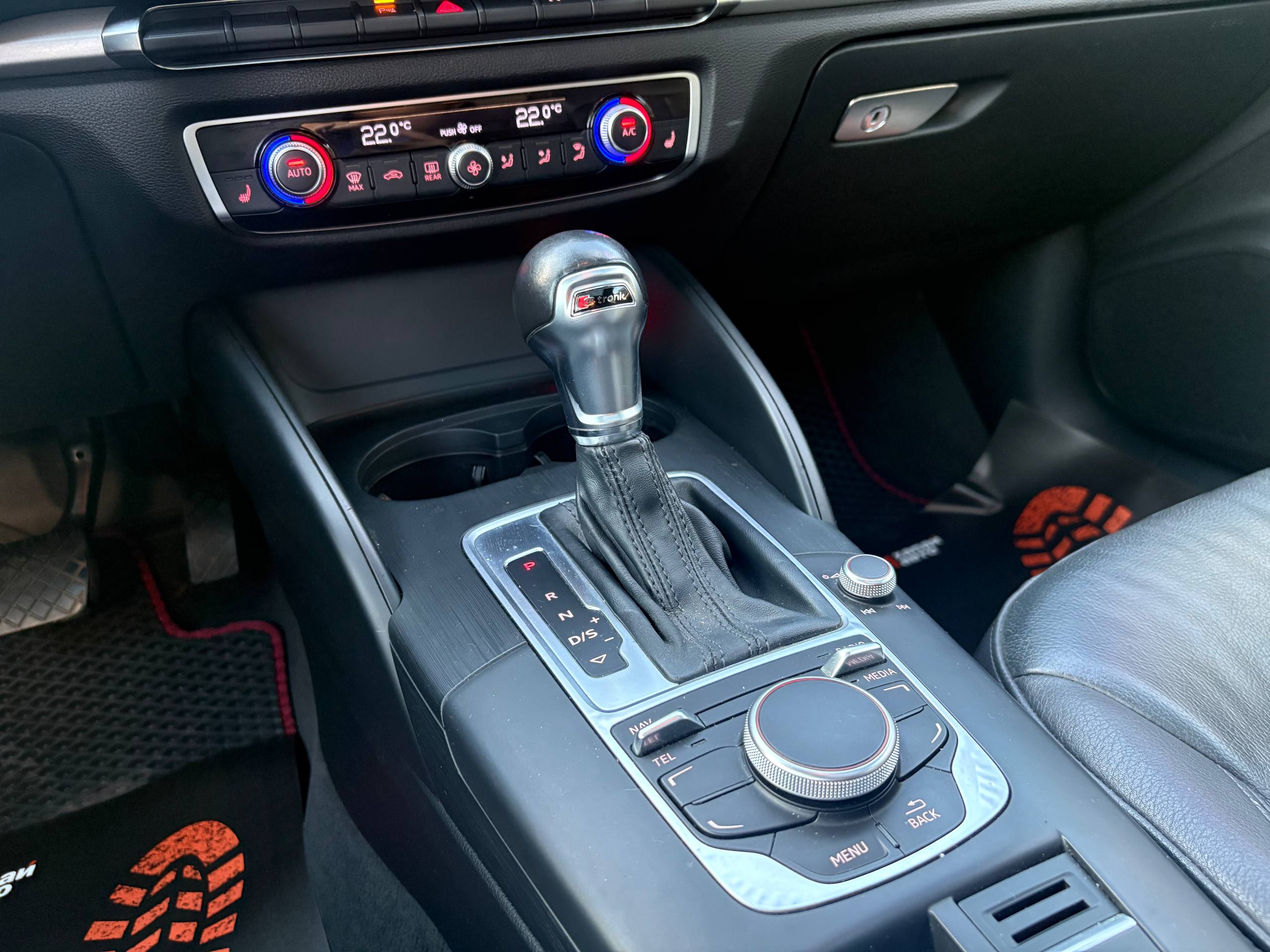 Audi-1