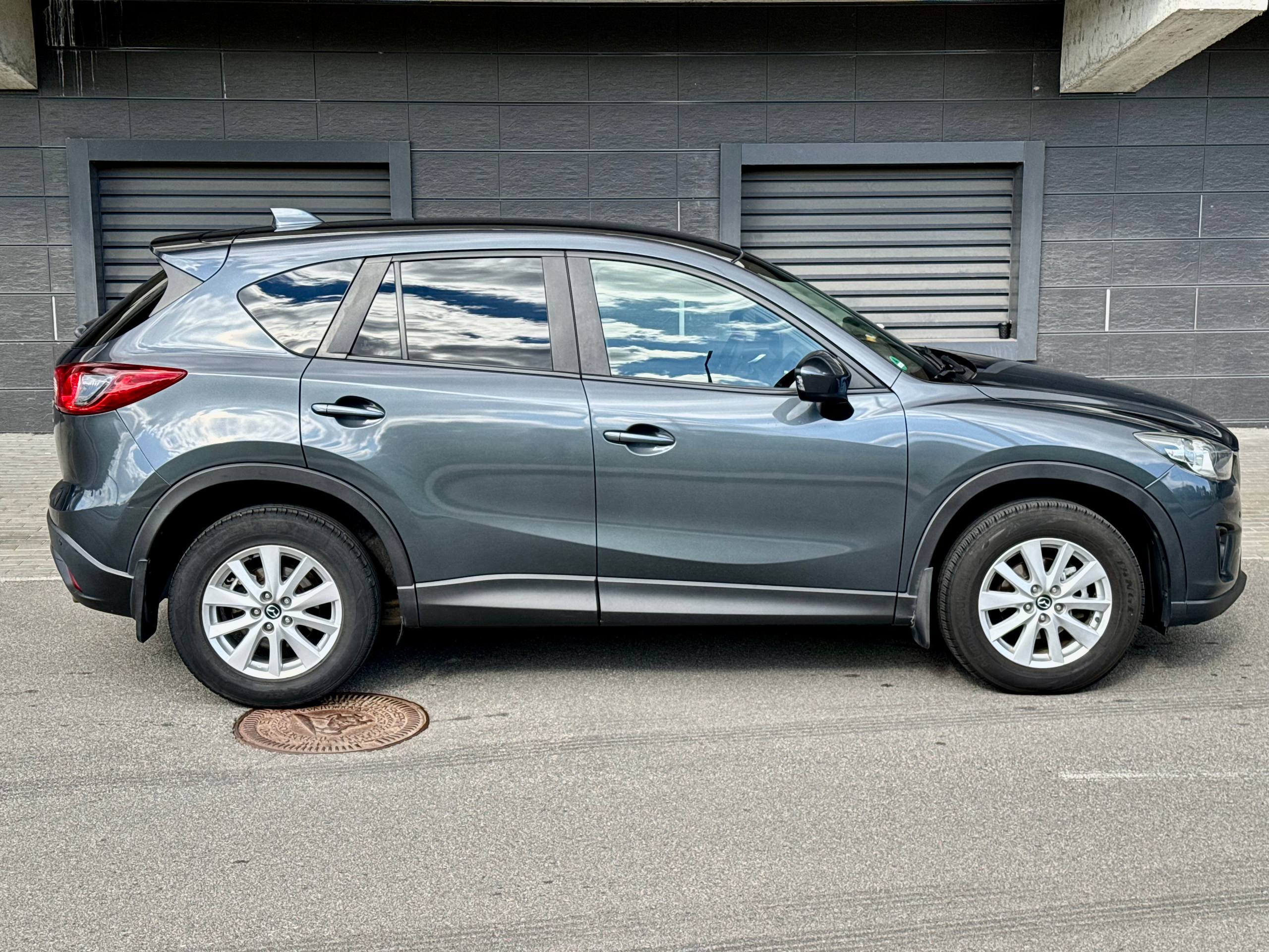 Mazda-12
