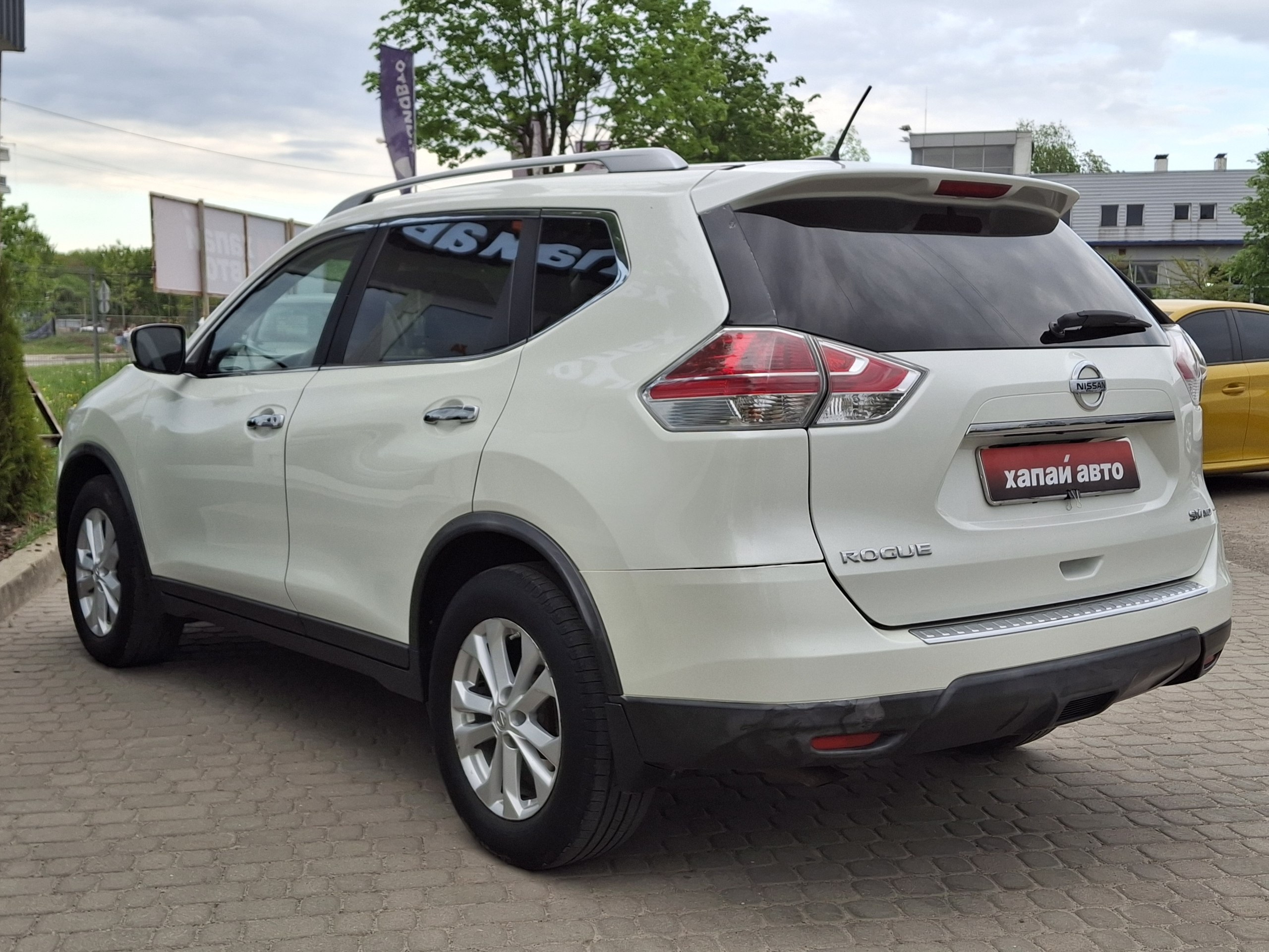 Nissan-8
