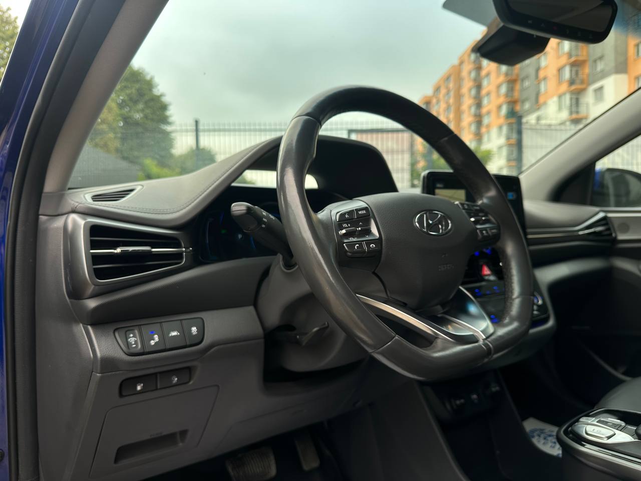 Hyundai-12