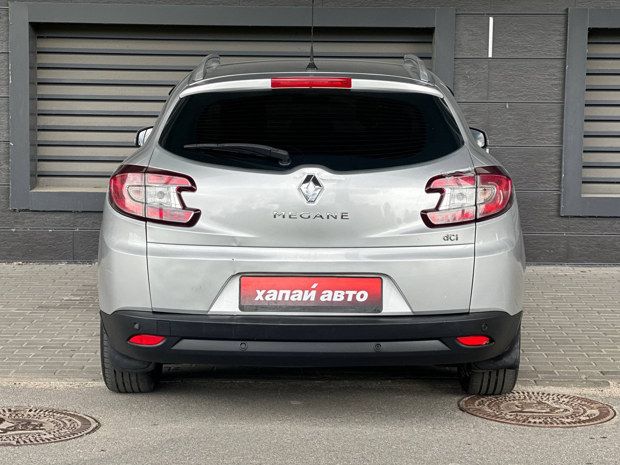 Renault-8