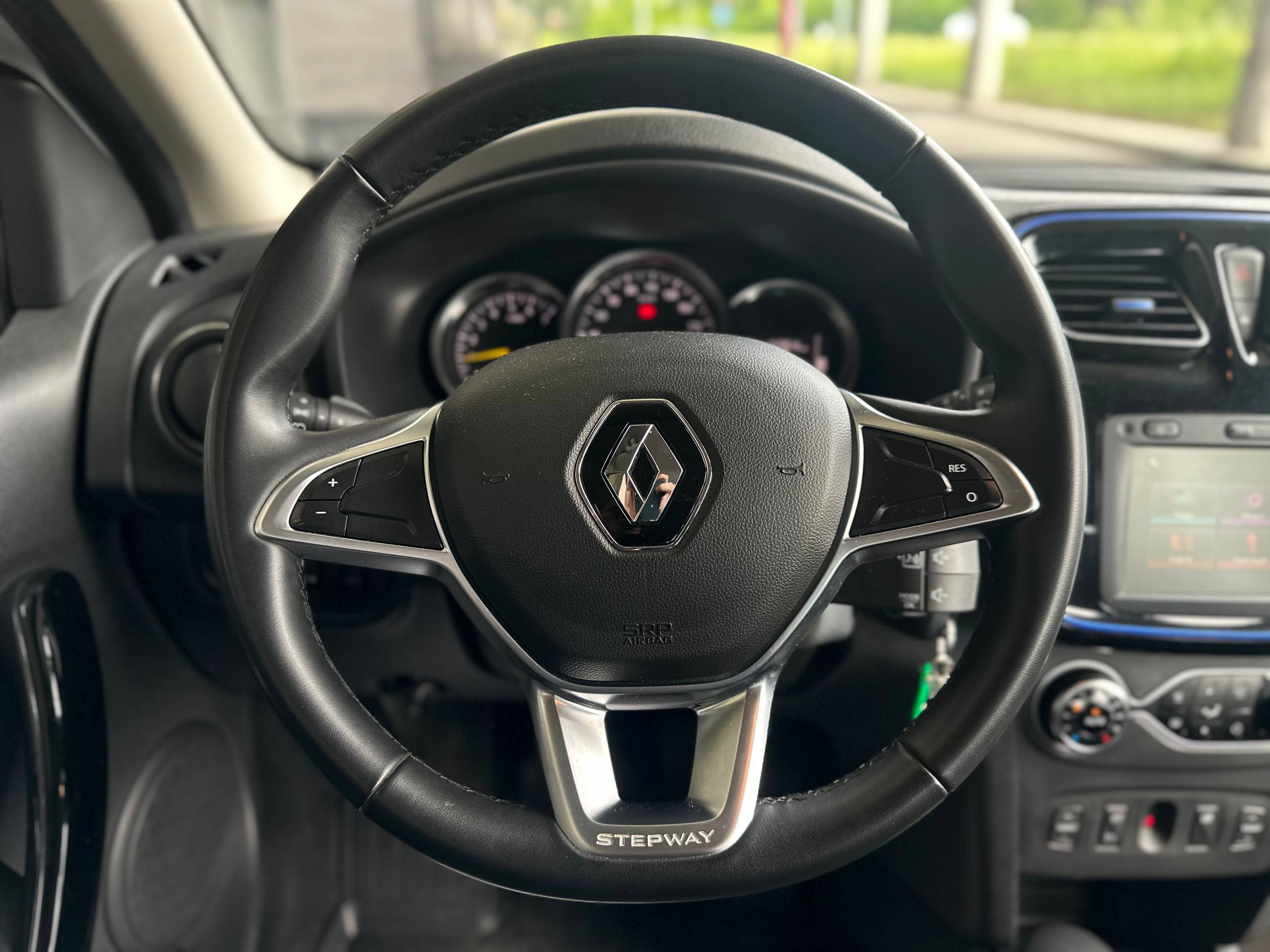 Renault-12