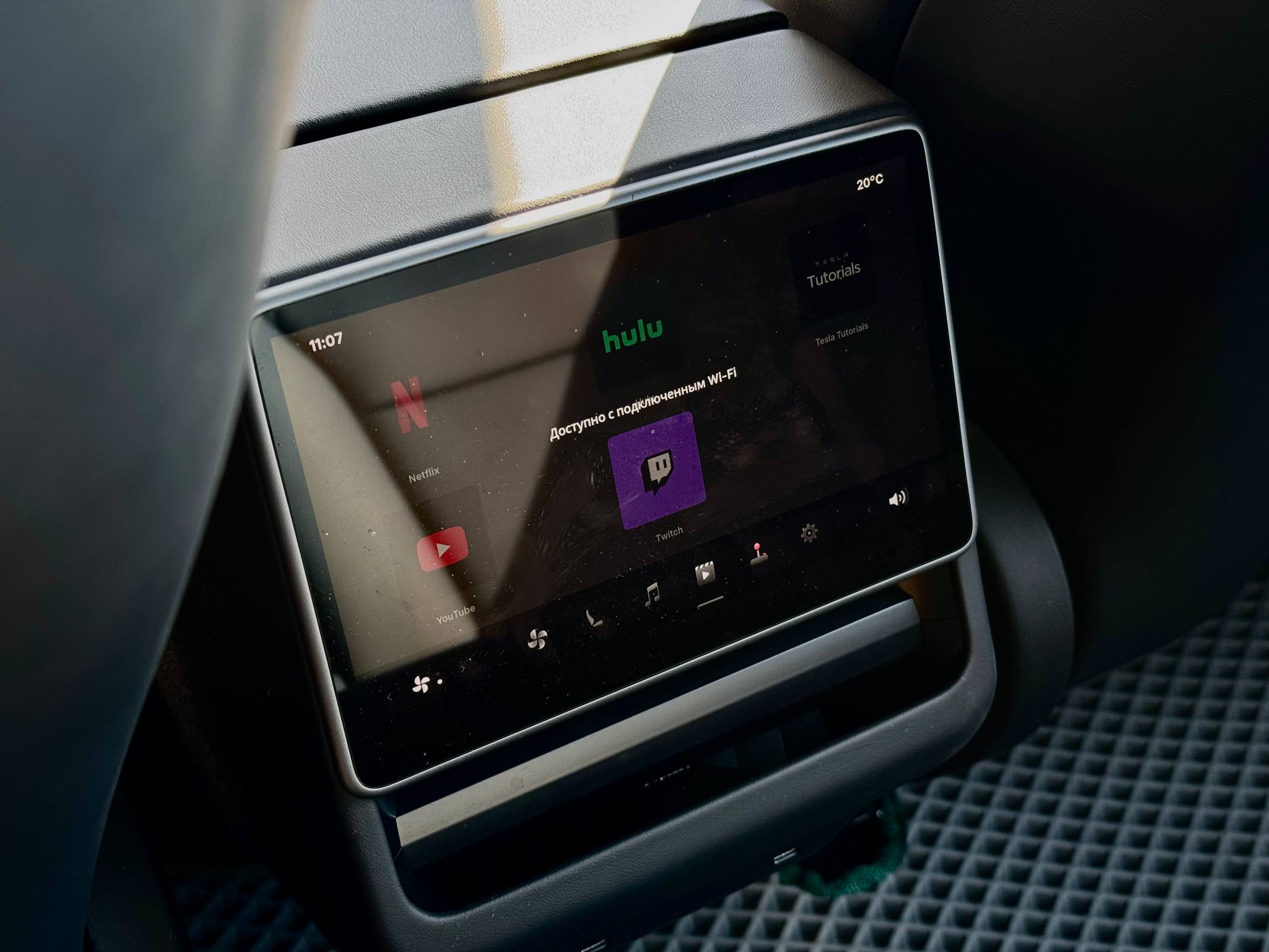 Tesla-4