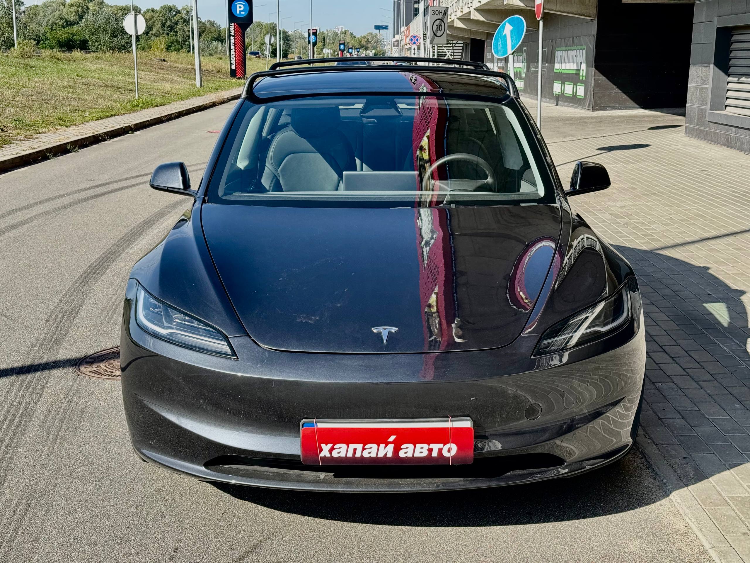 Tesla-0