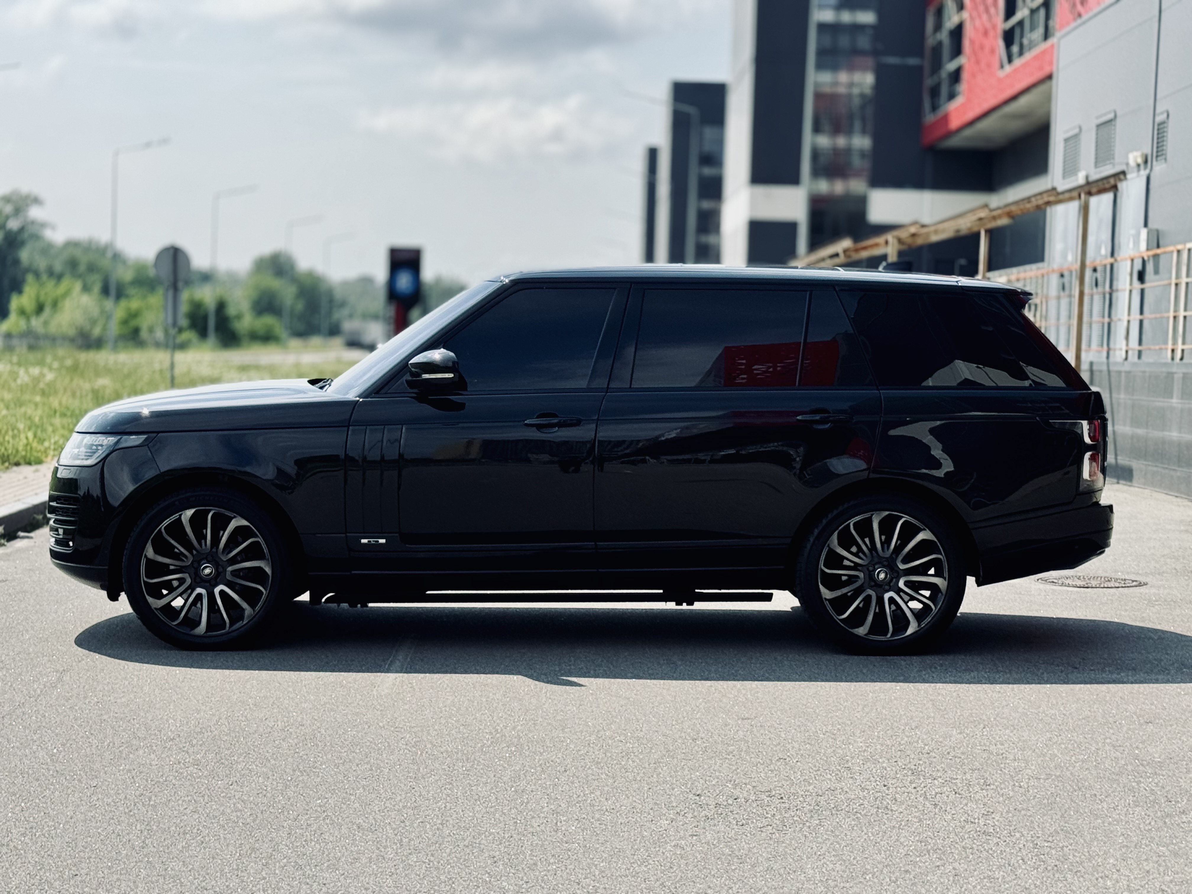 Land Rover-12