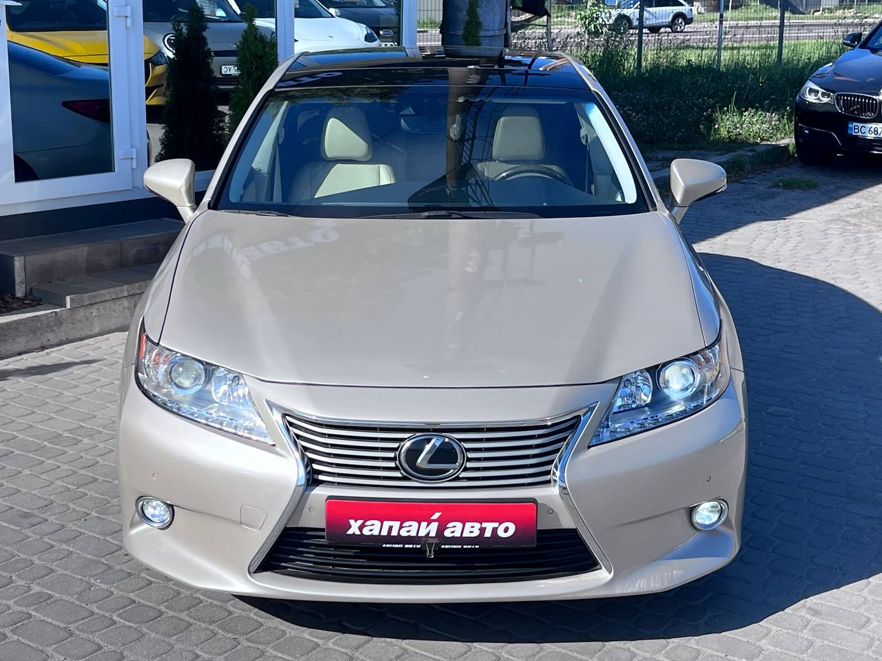 Lexus-9