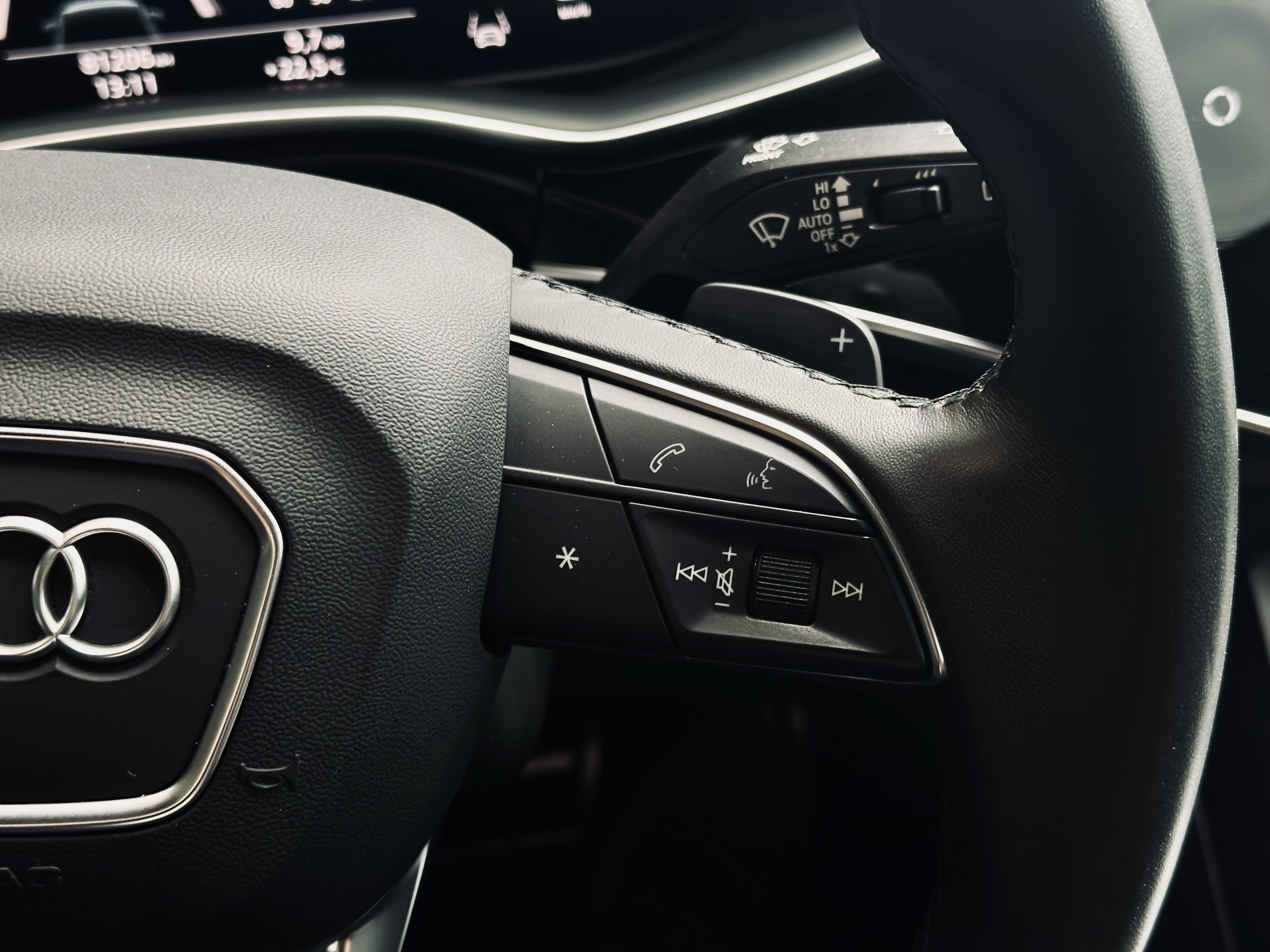 Audi-22