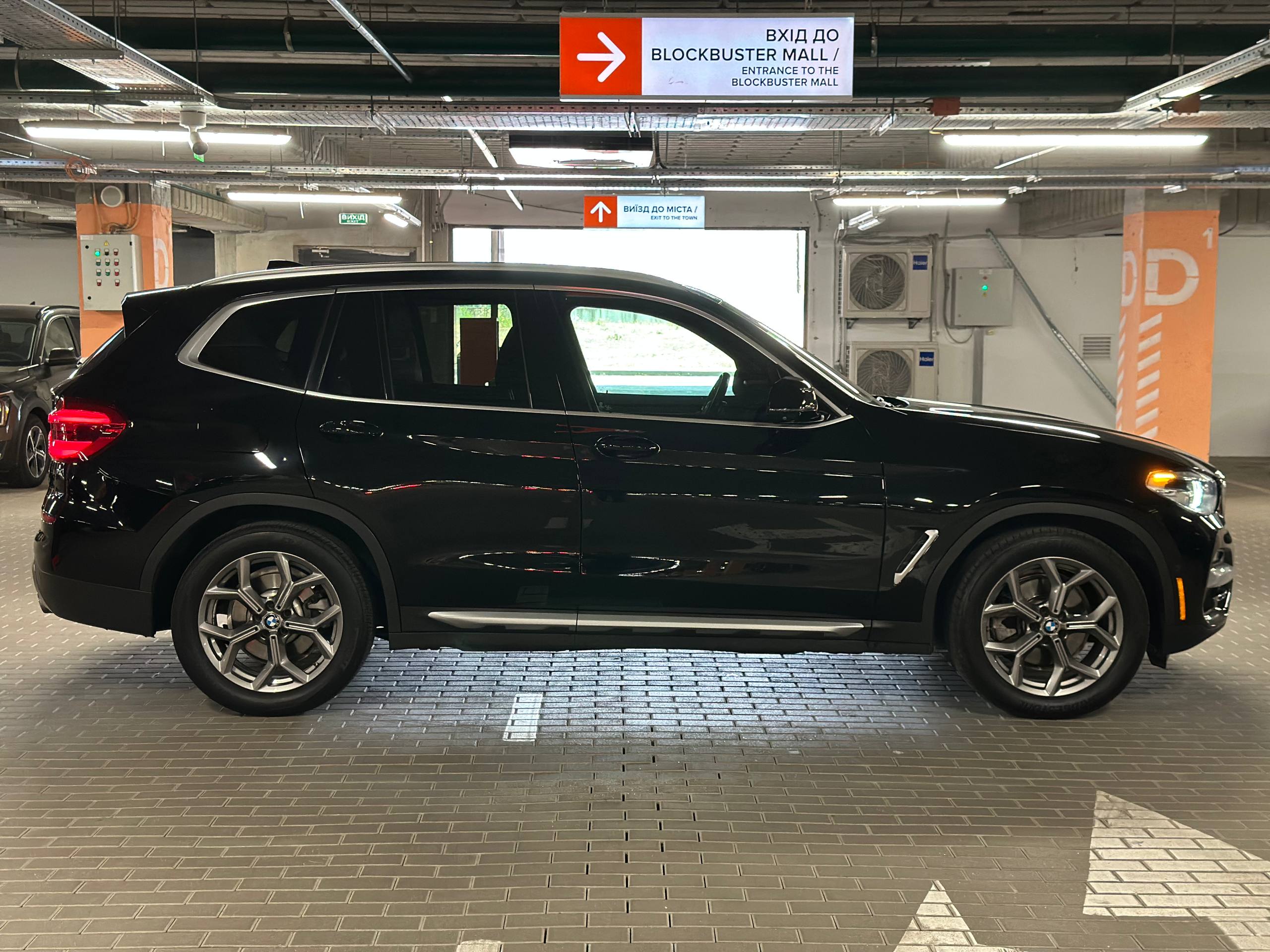 BMW-9