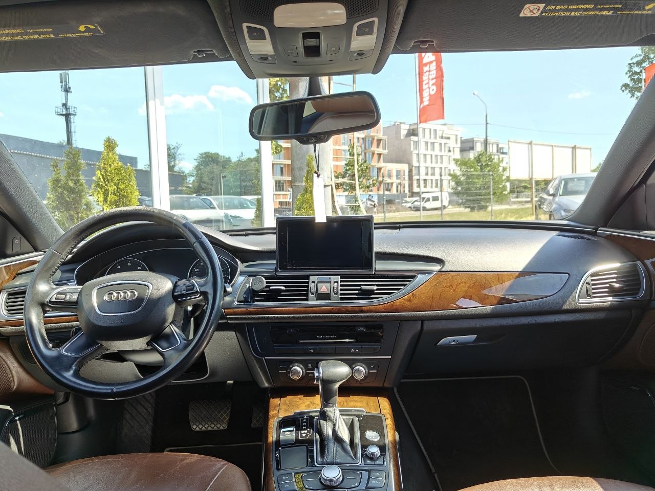 Audi-15