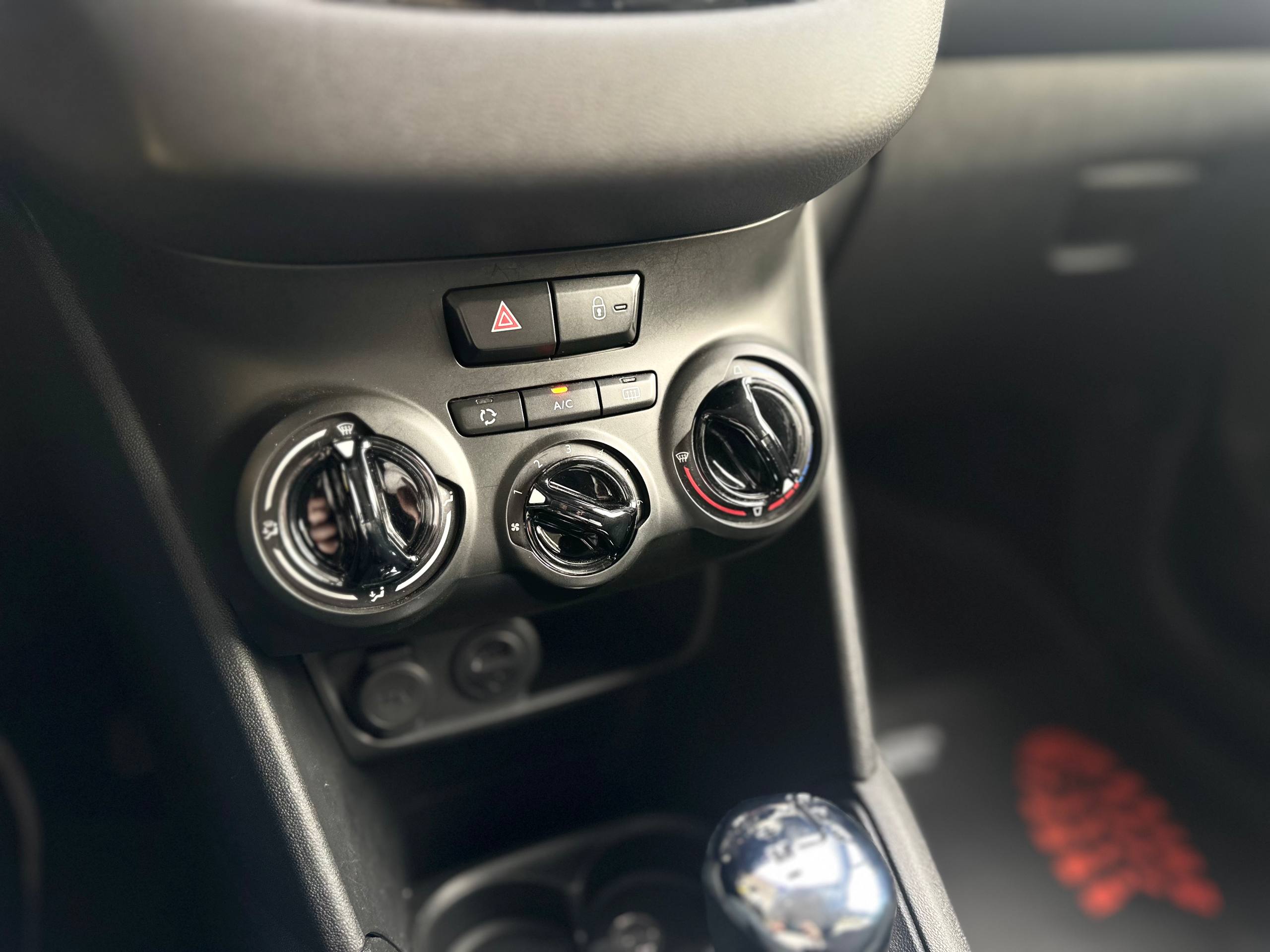 Peugeot-11
