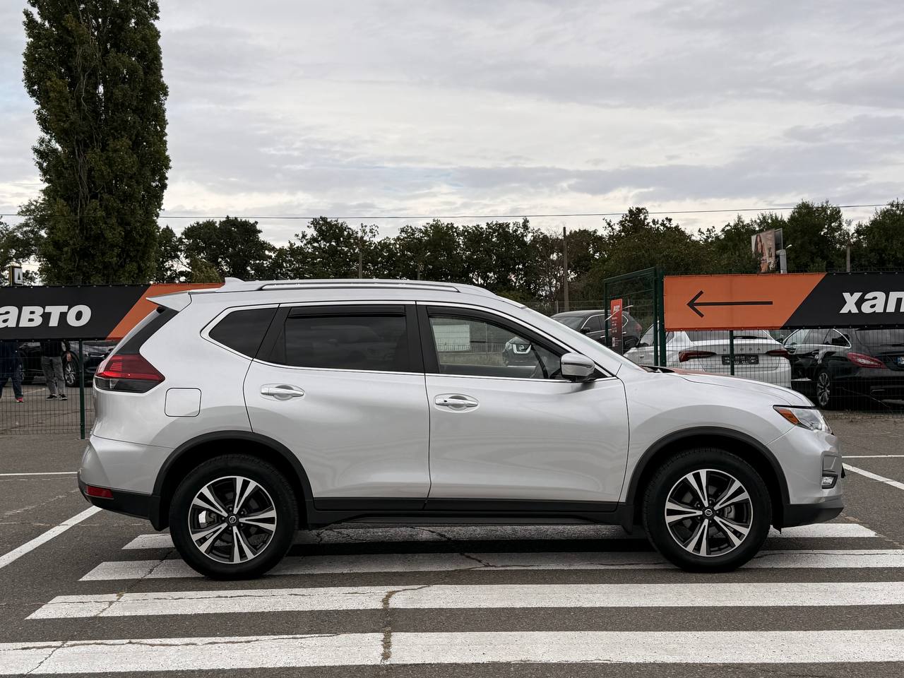 Nissan-15