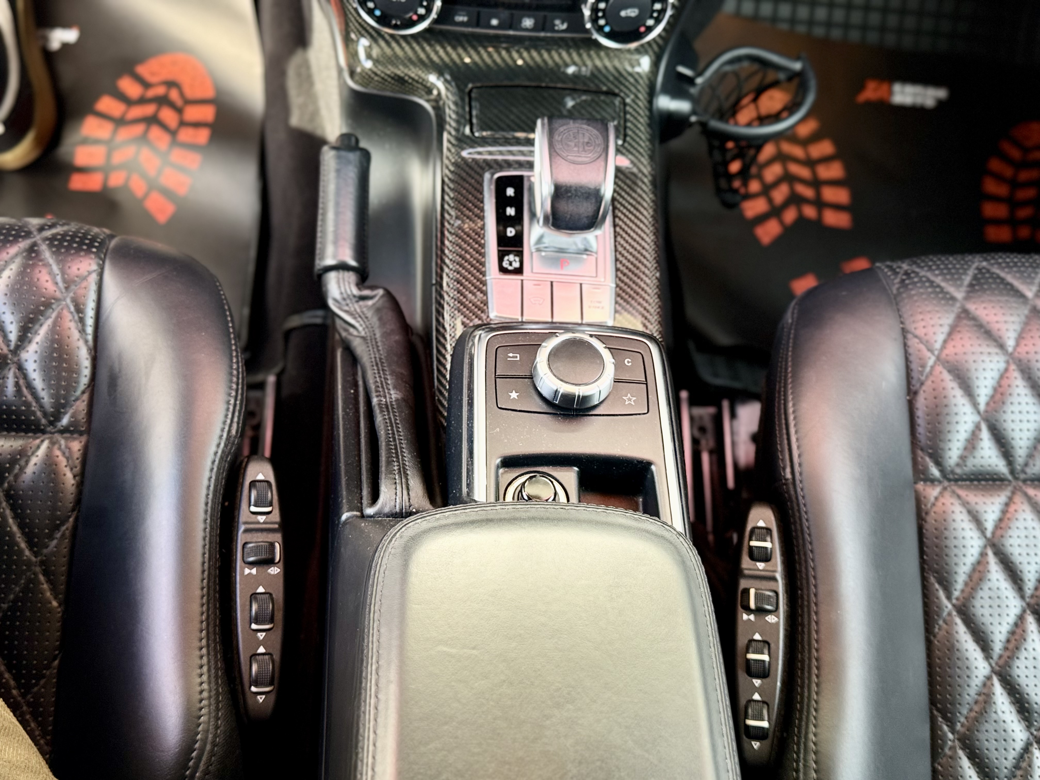 Mercedes-Benz-4