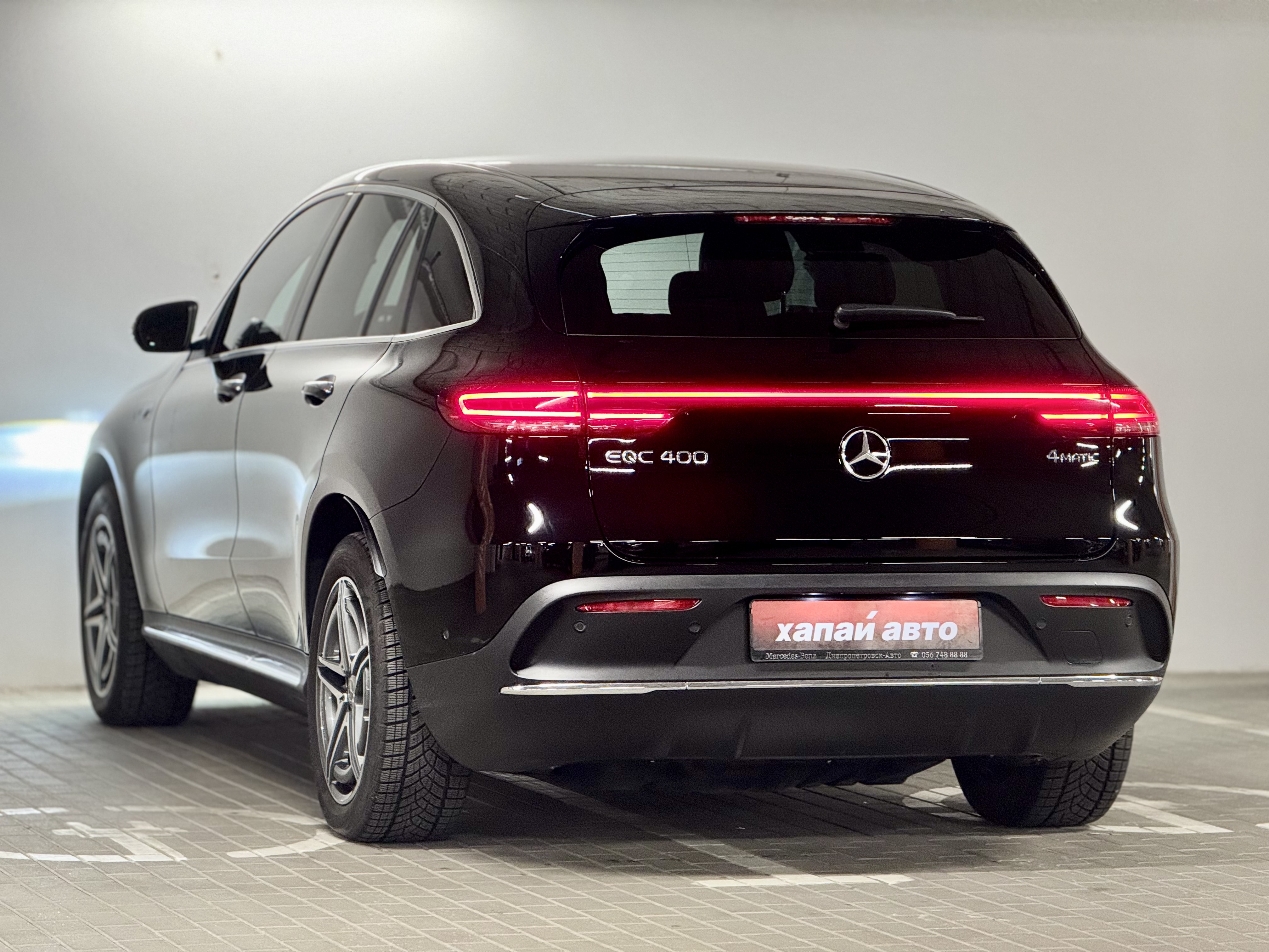 Mercedes-Benz-4