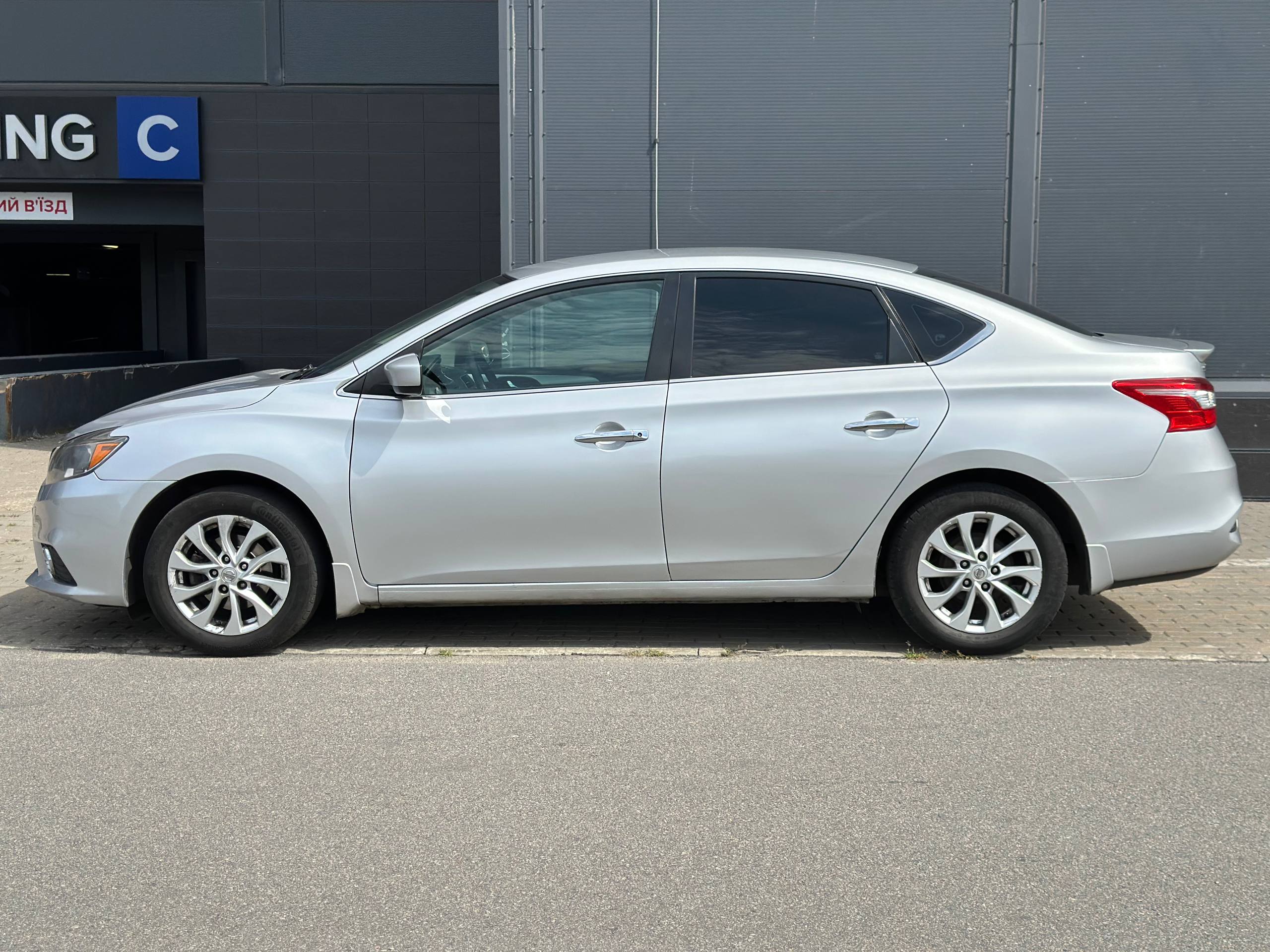 Nissan-2