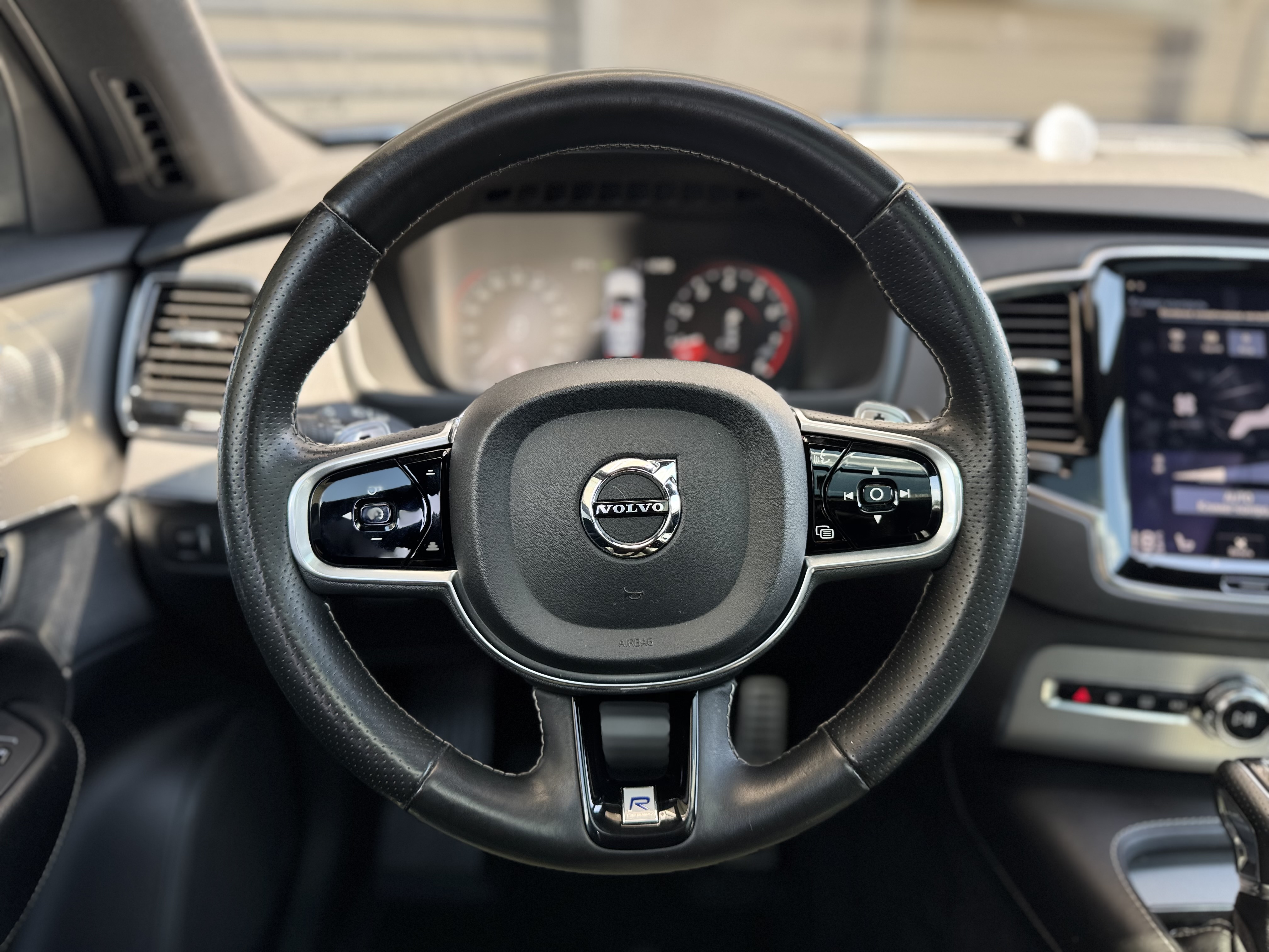 Volvo-1