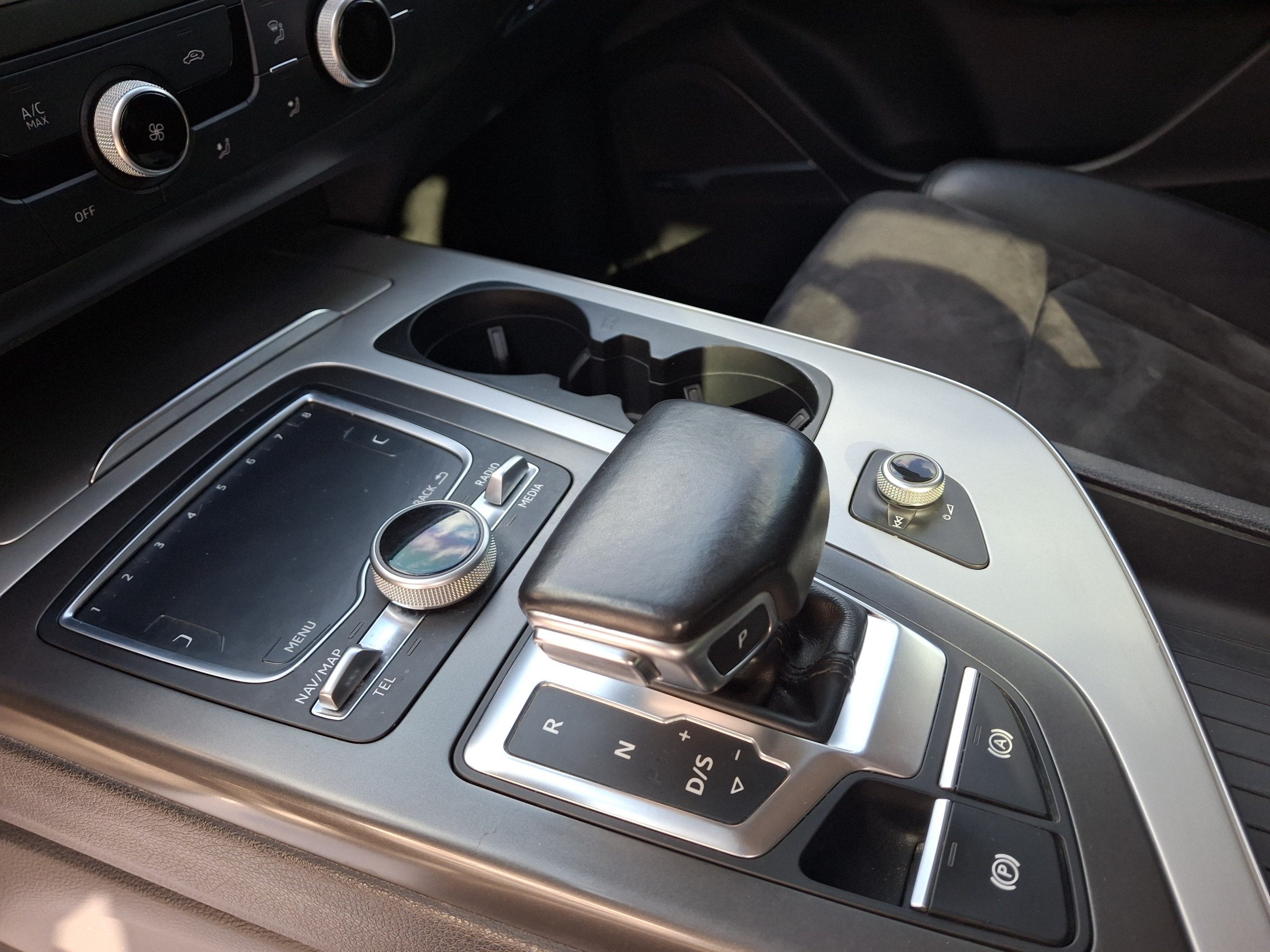 Audi-8