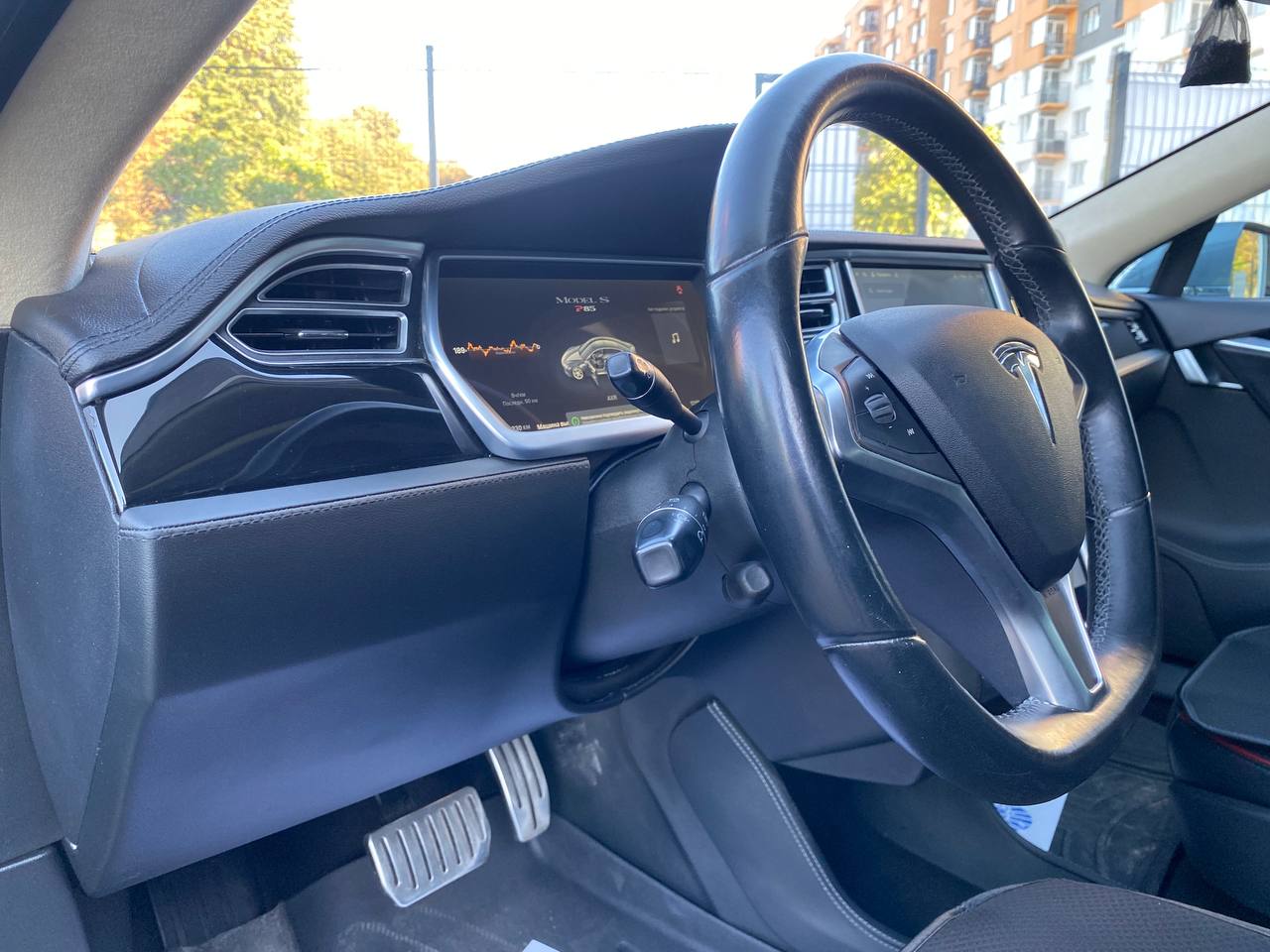 Tesla Model S 2014