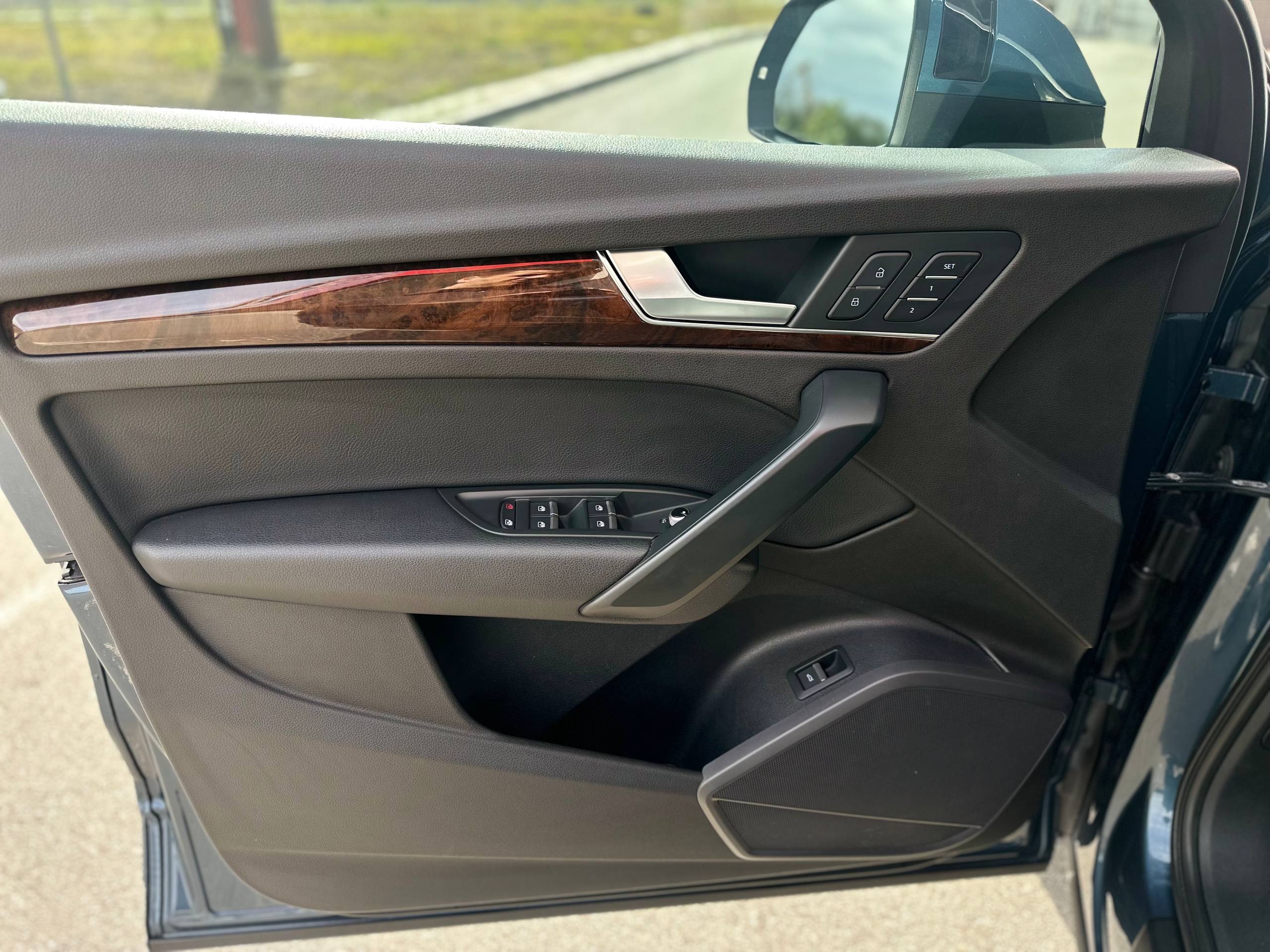 Audi-7