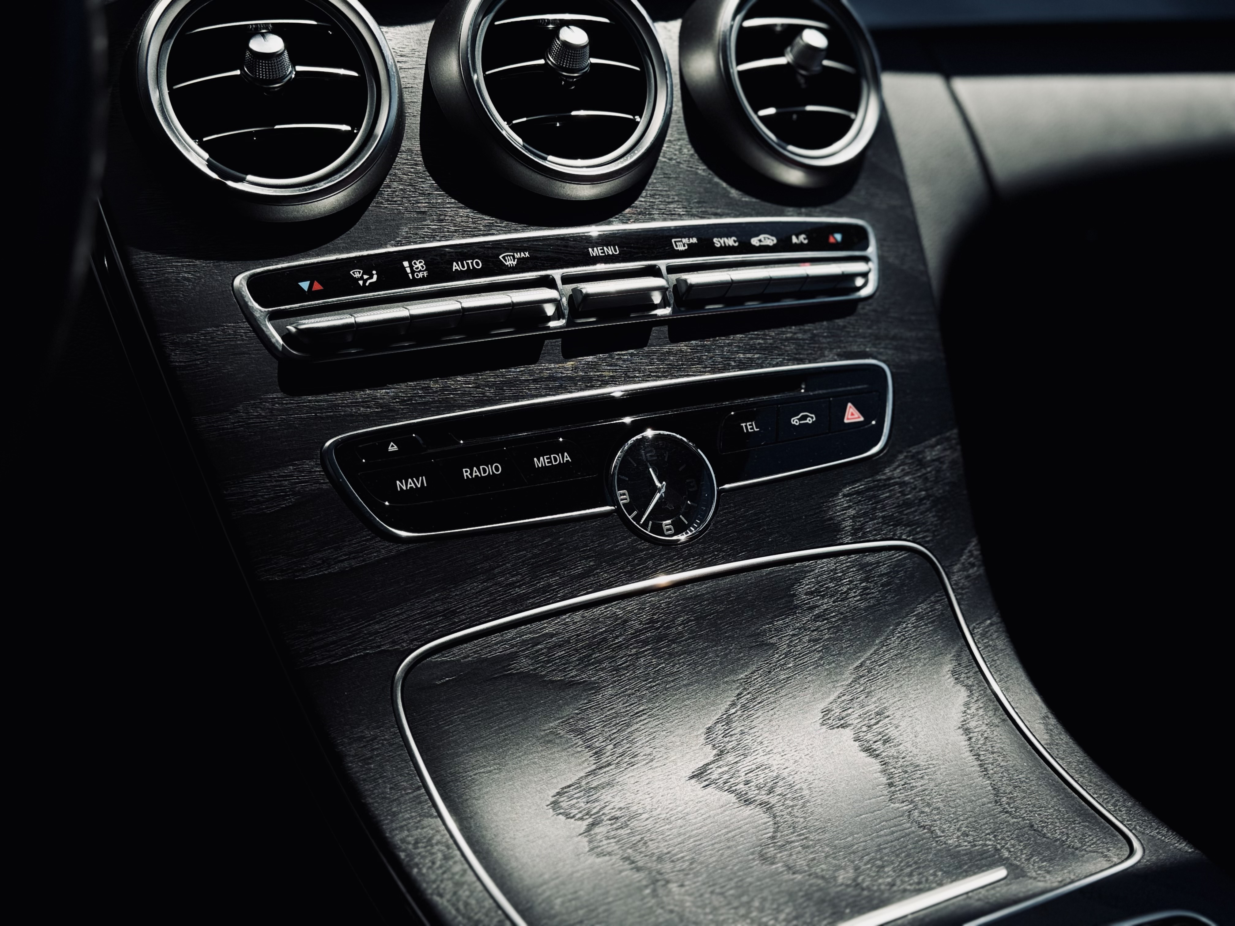 Mercedes-Benz-13