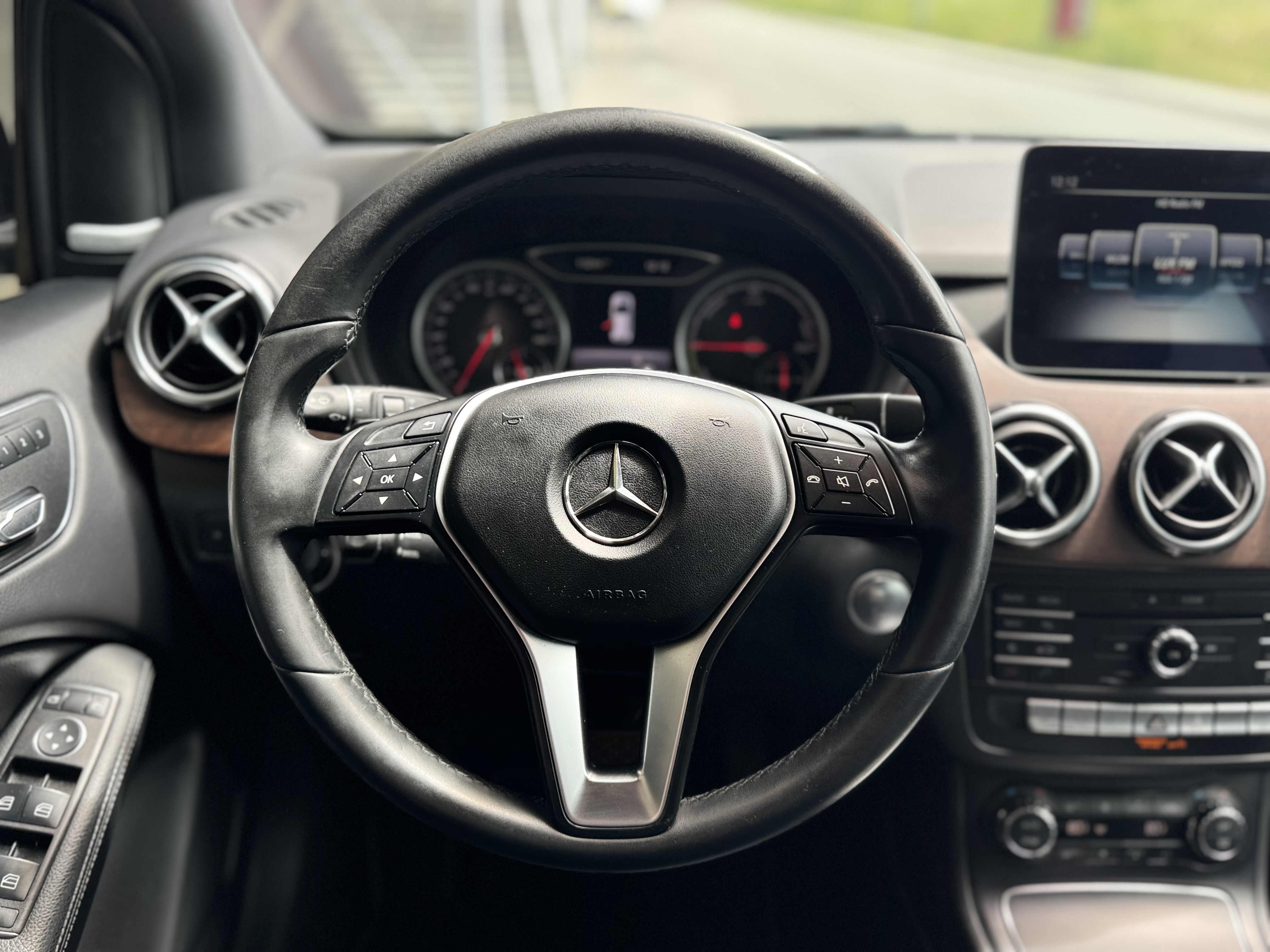 Mercedes-Benz-6