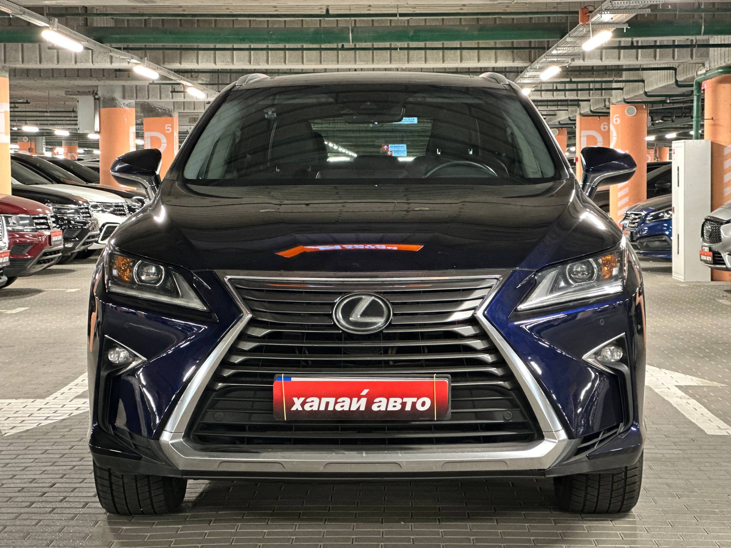 Lexus-17