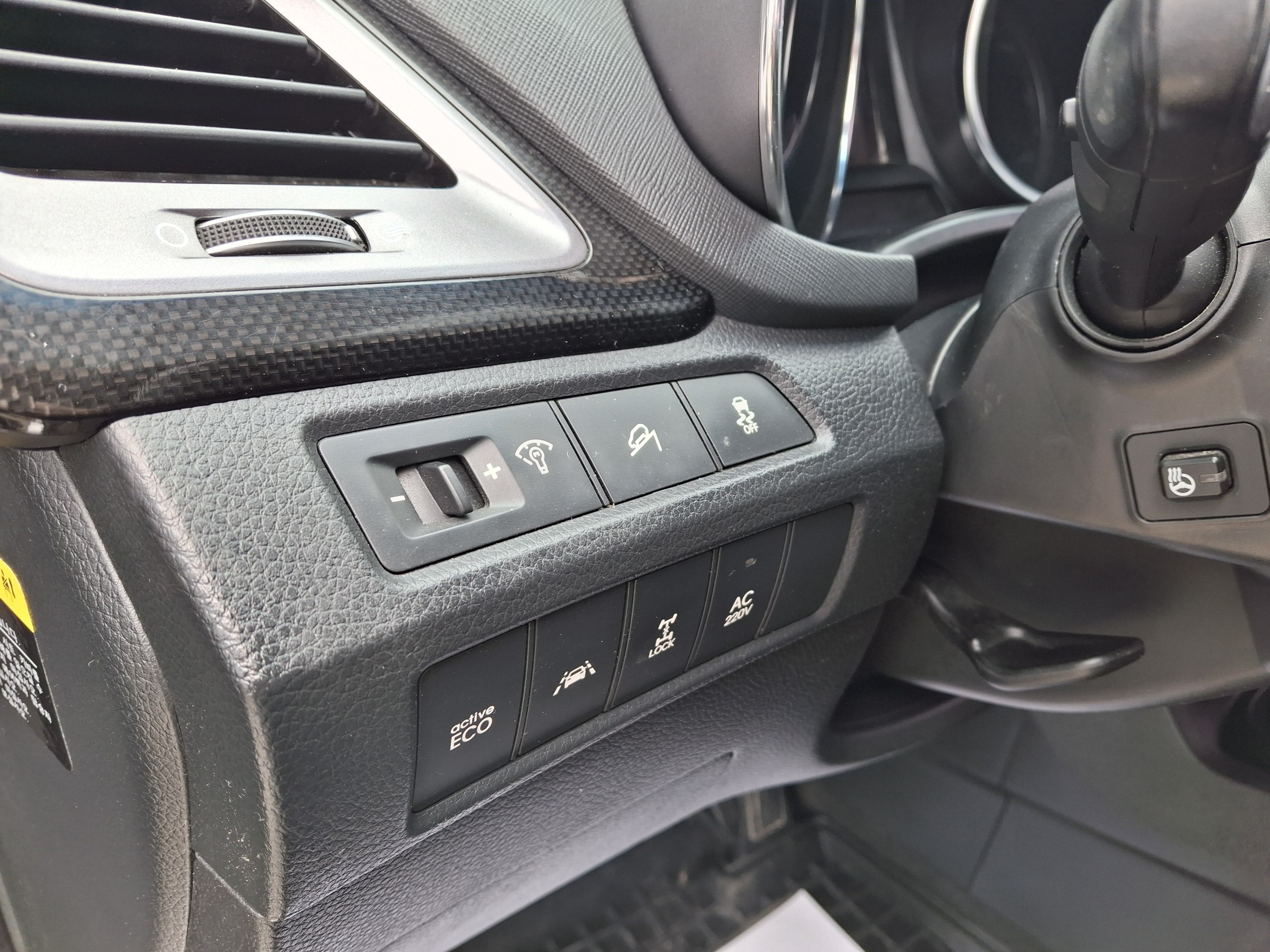 Hyundai-8