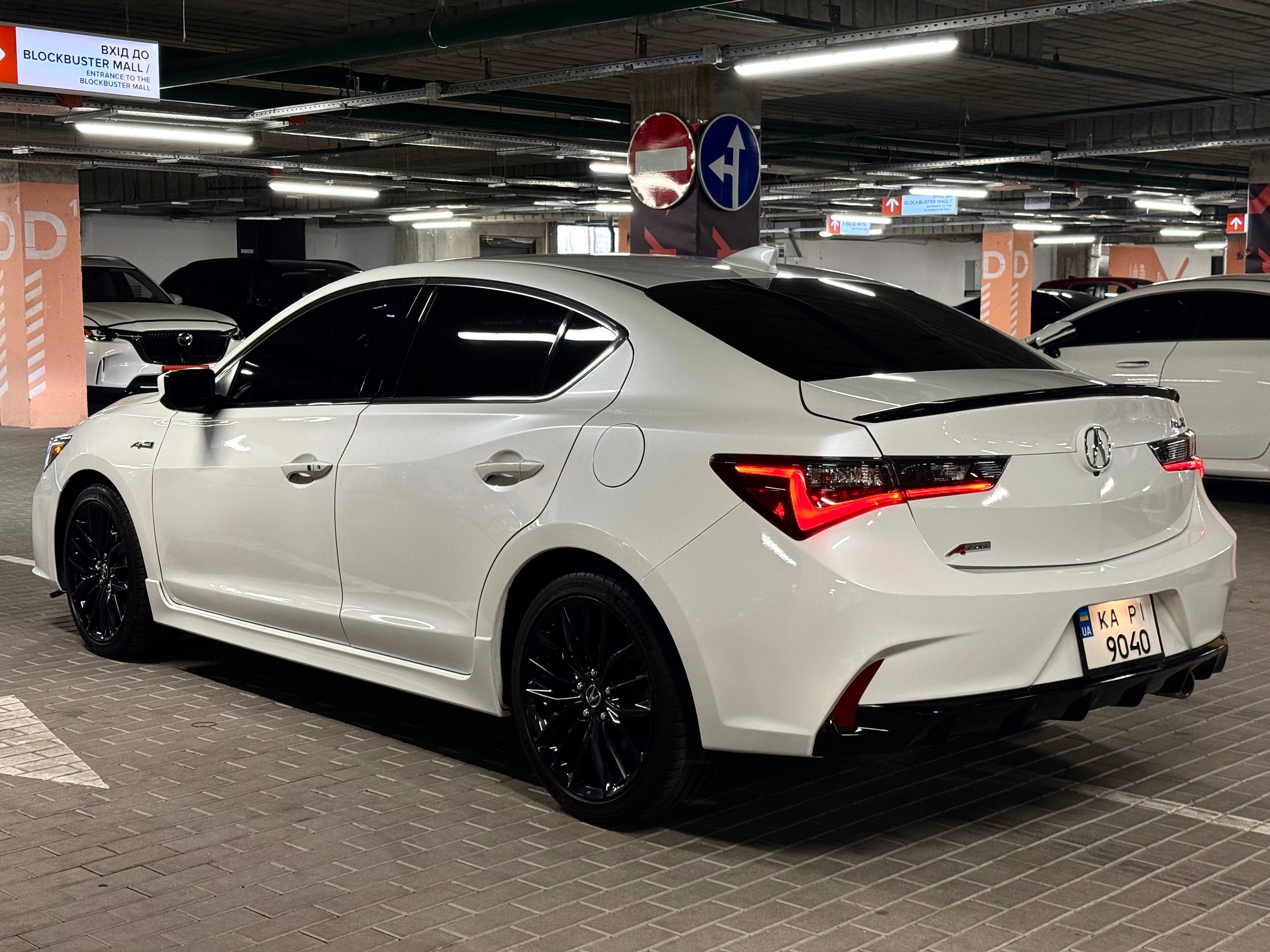 Acura-2
