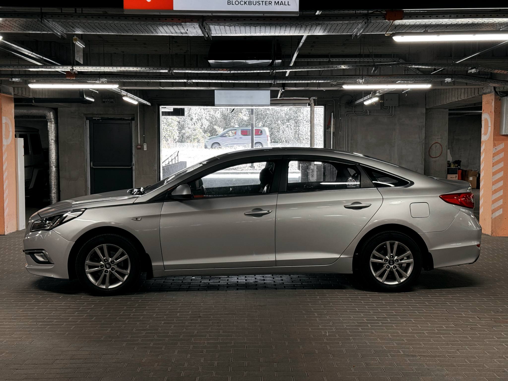 Hyundai-8