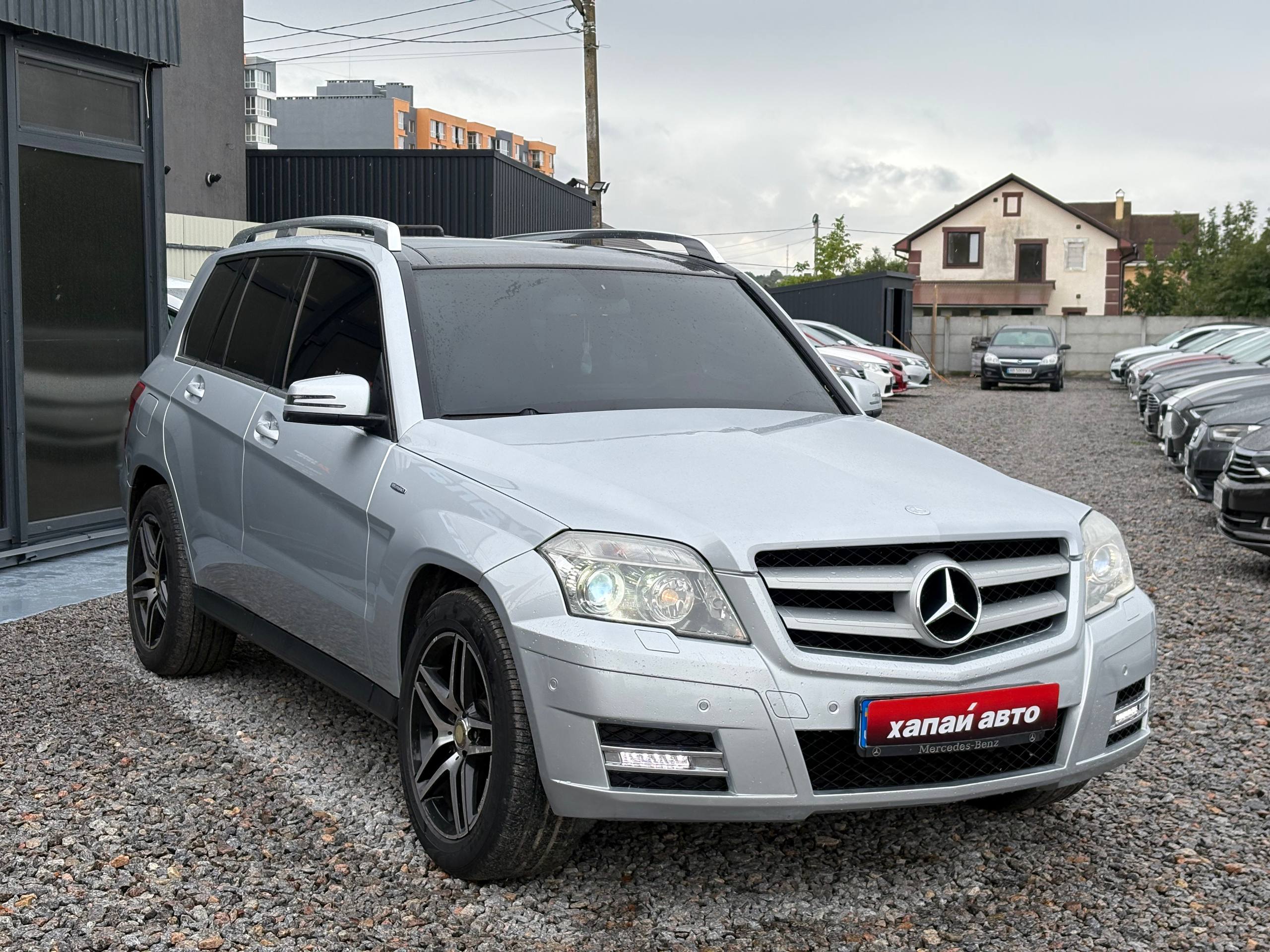 Mercedes-Benz-14