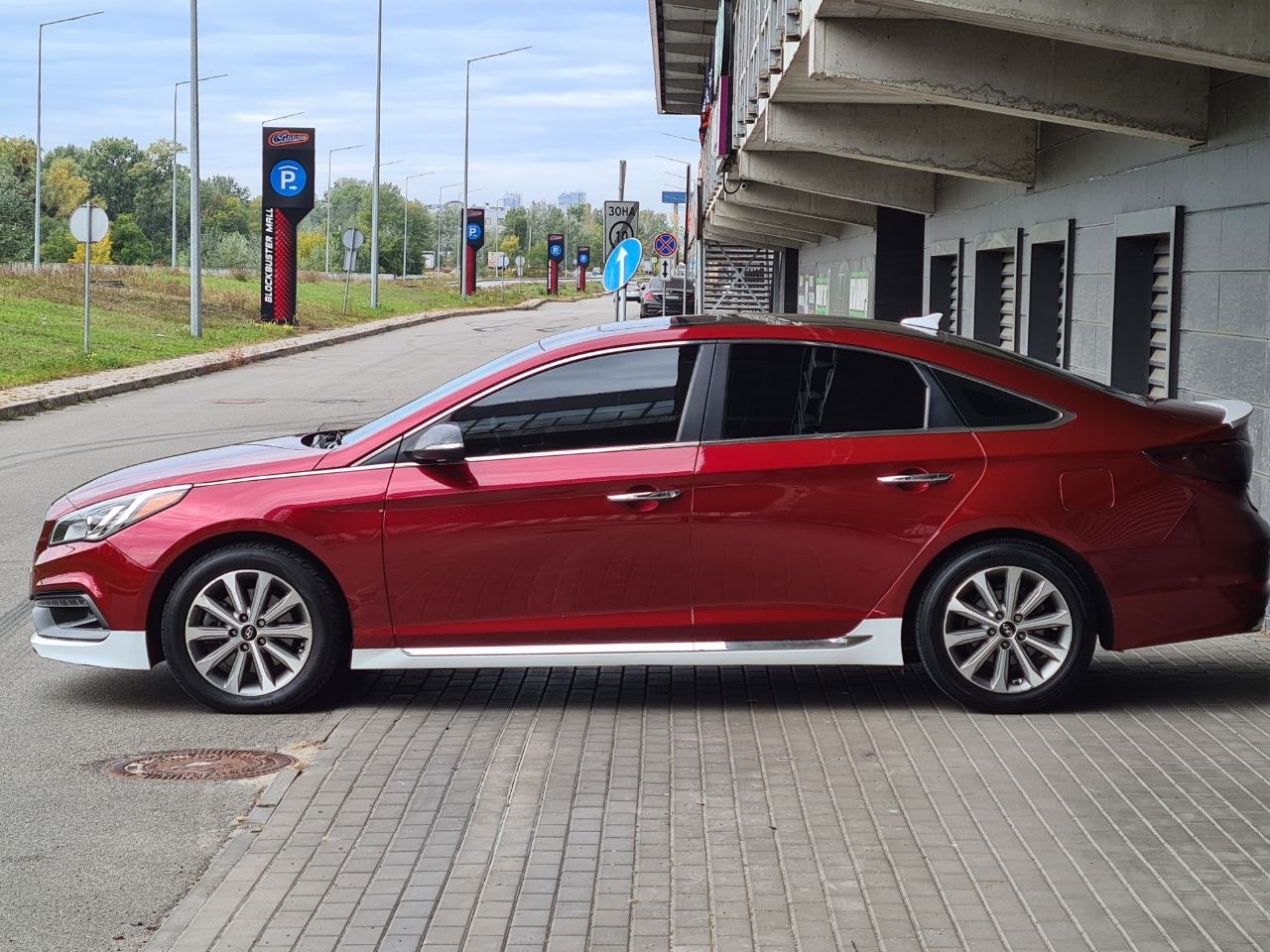 Hyundai-24