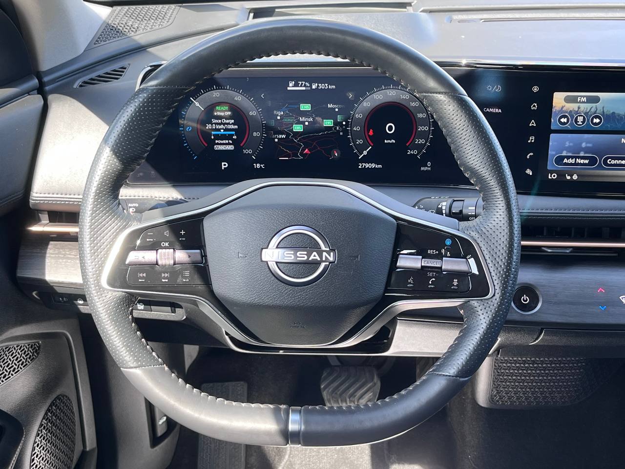 Nissan-15