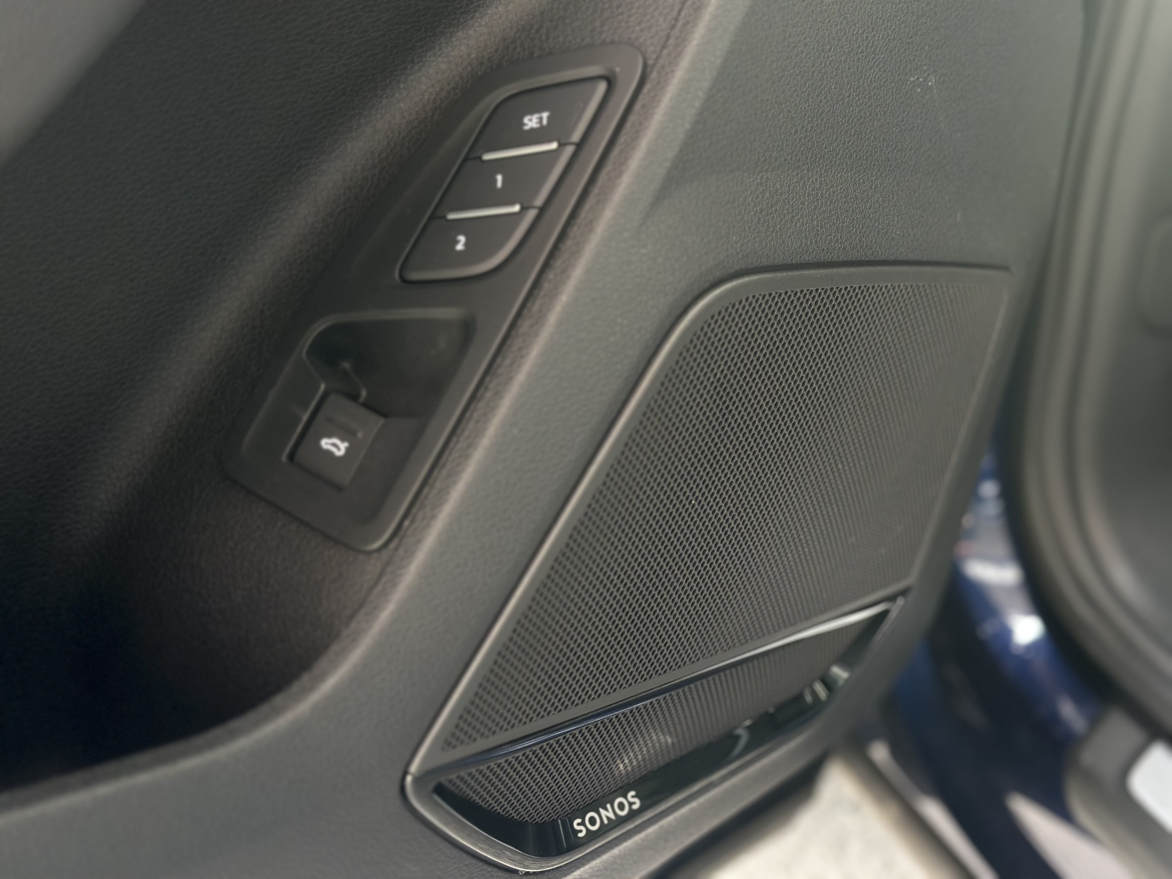 Audi-6