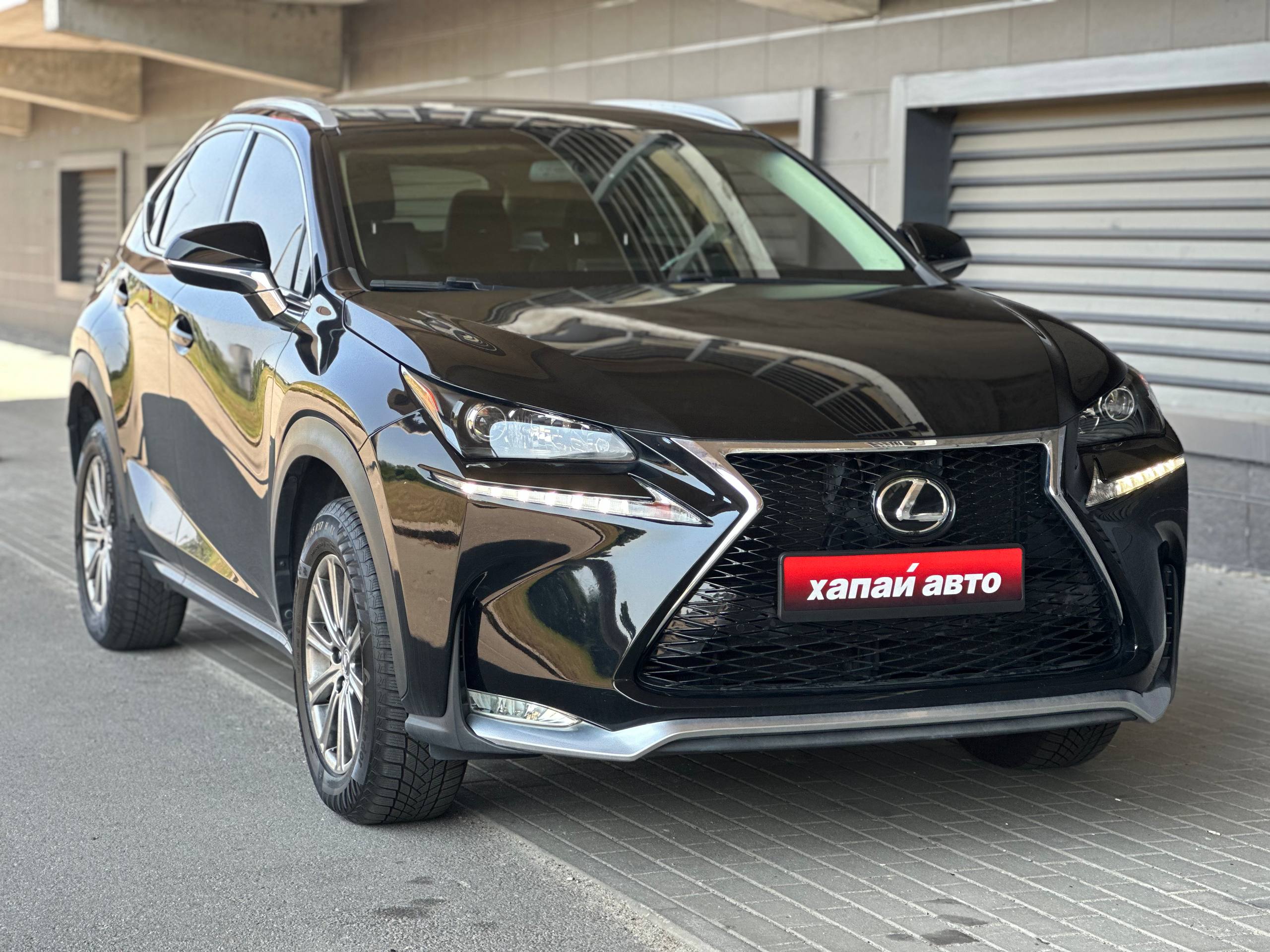 Lexus-10
