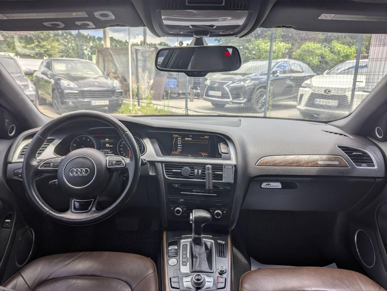 Audi-8