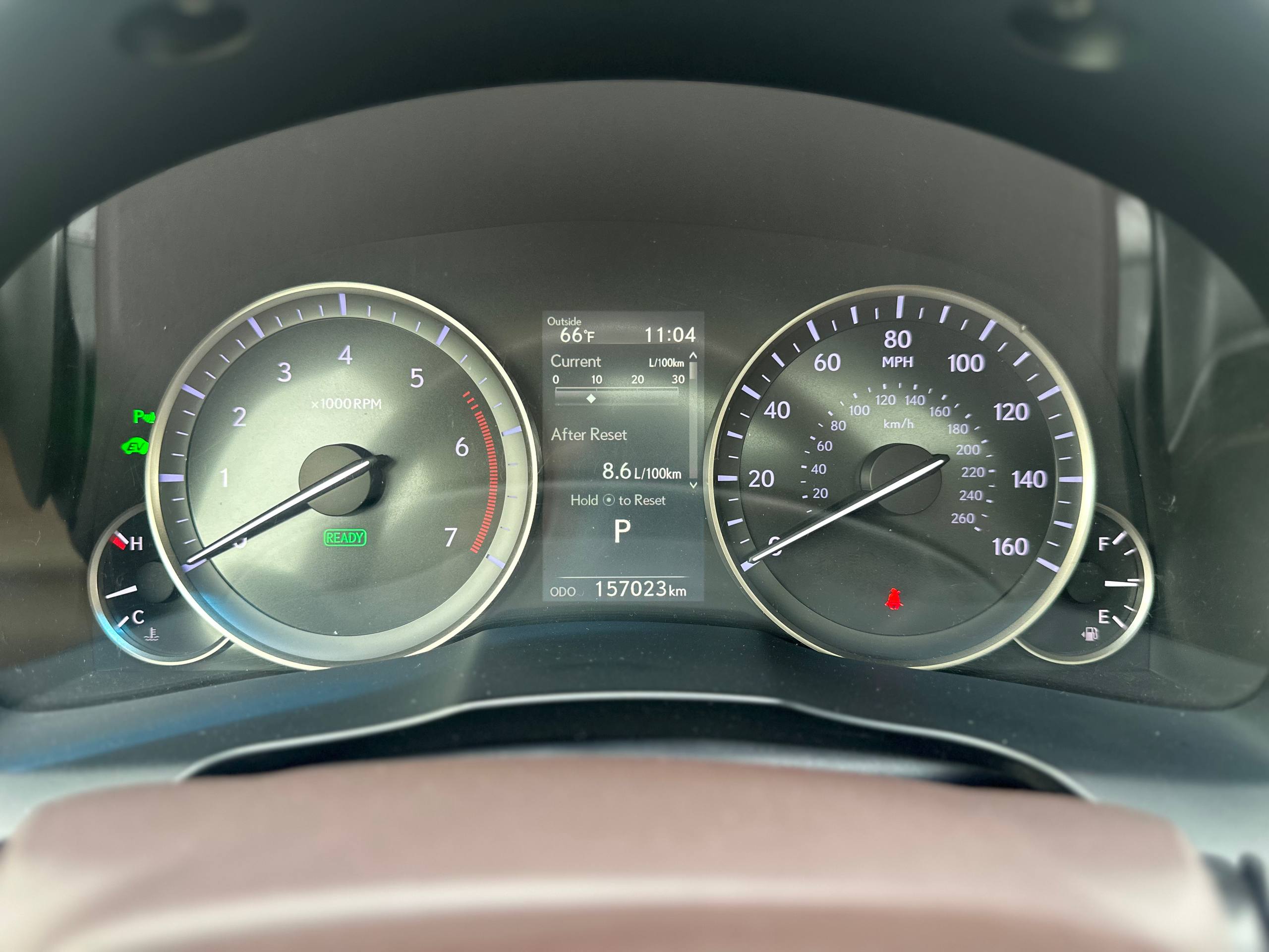 Lexus-5