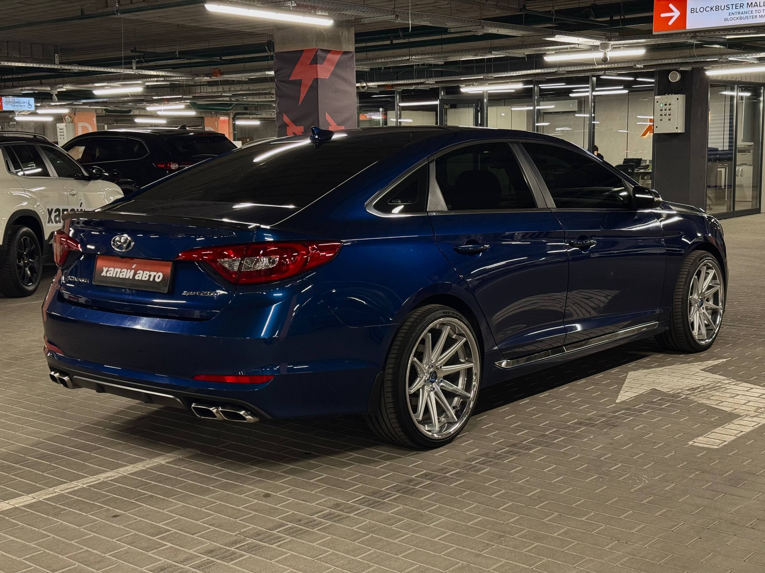 Hyundai-12