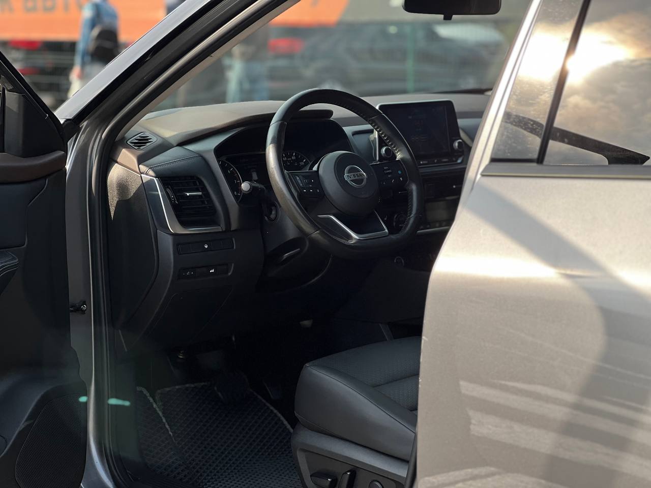 Nissan-8