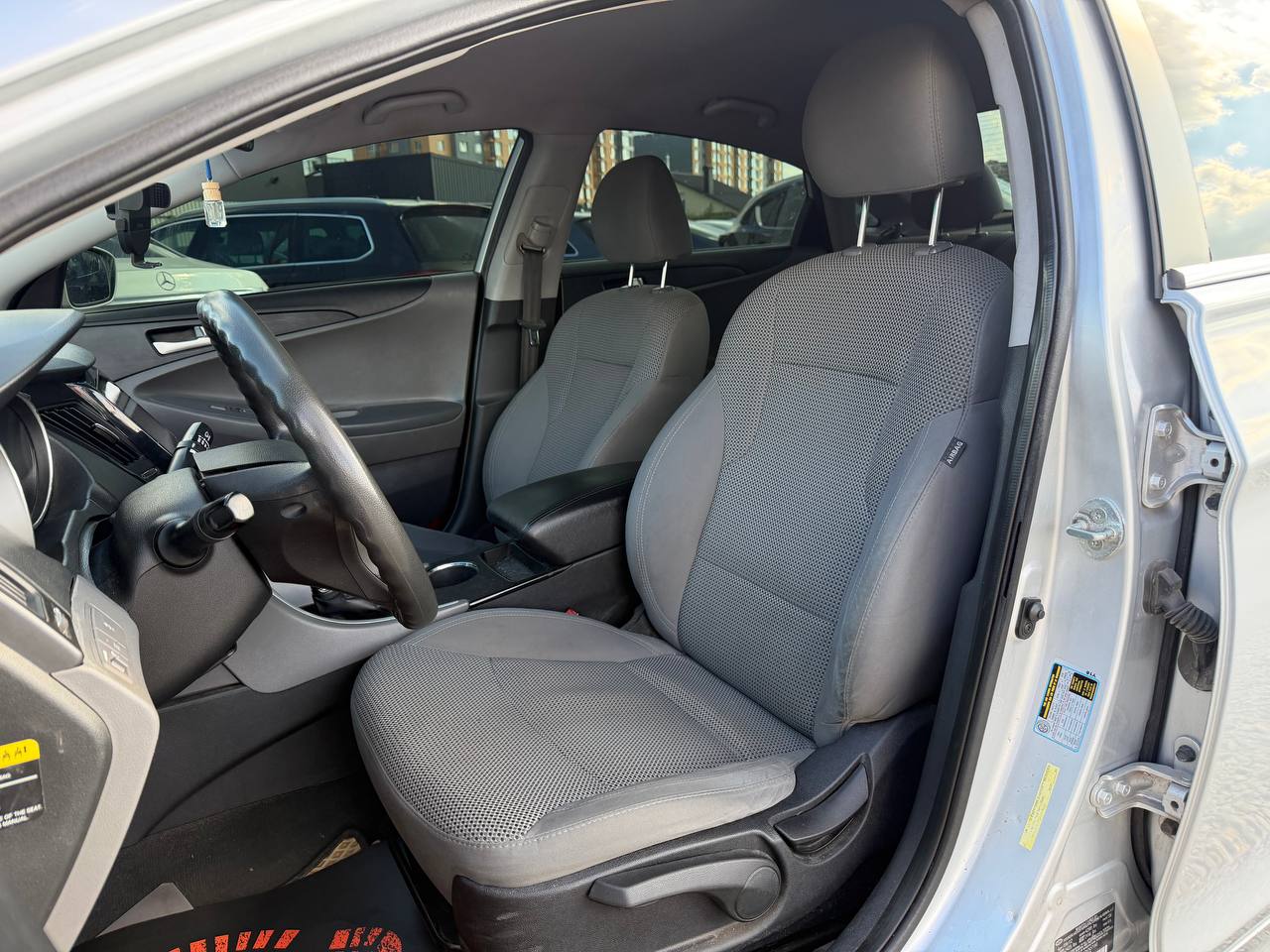 Hyundai-19