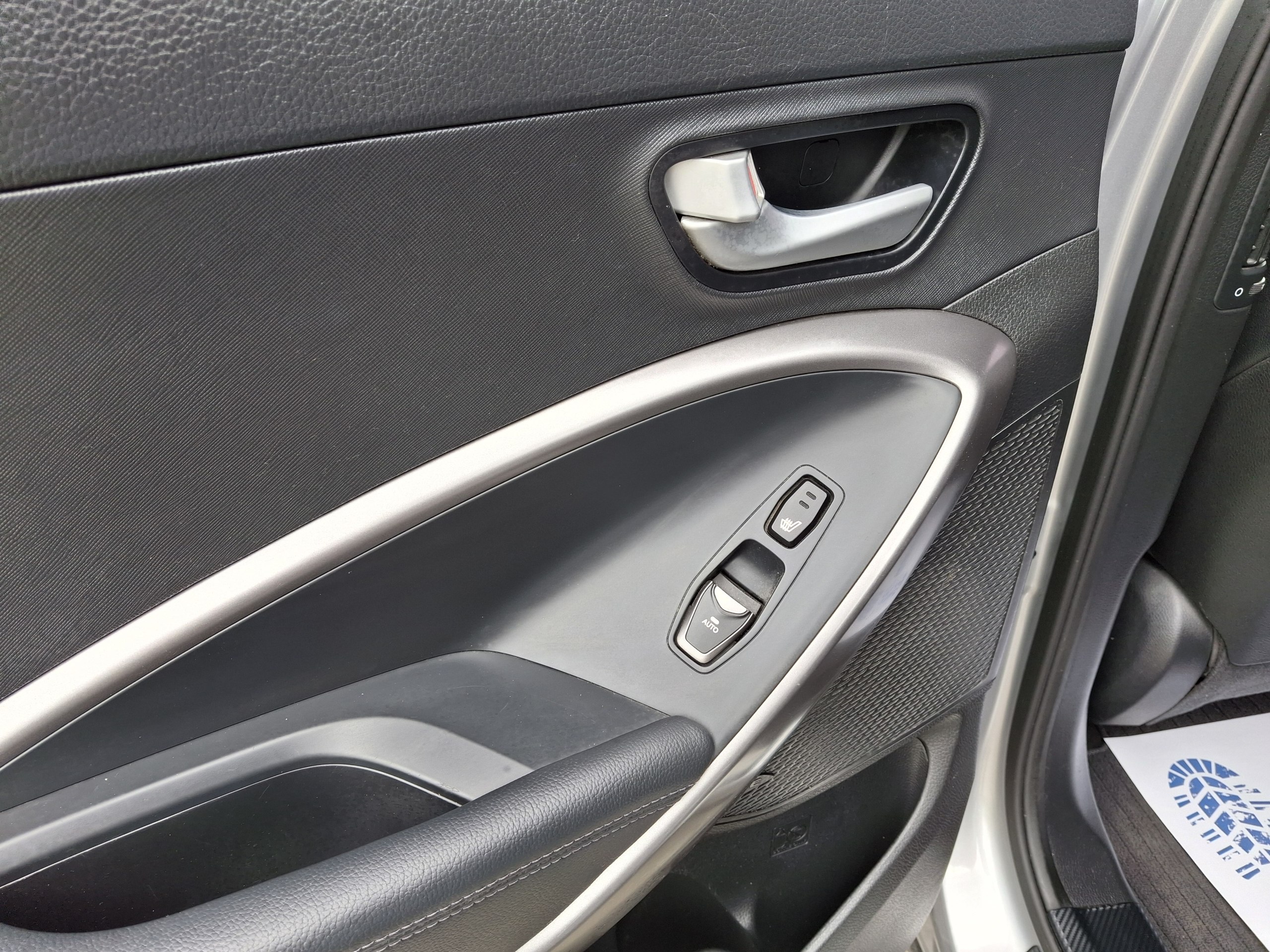 Hyundai-12