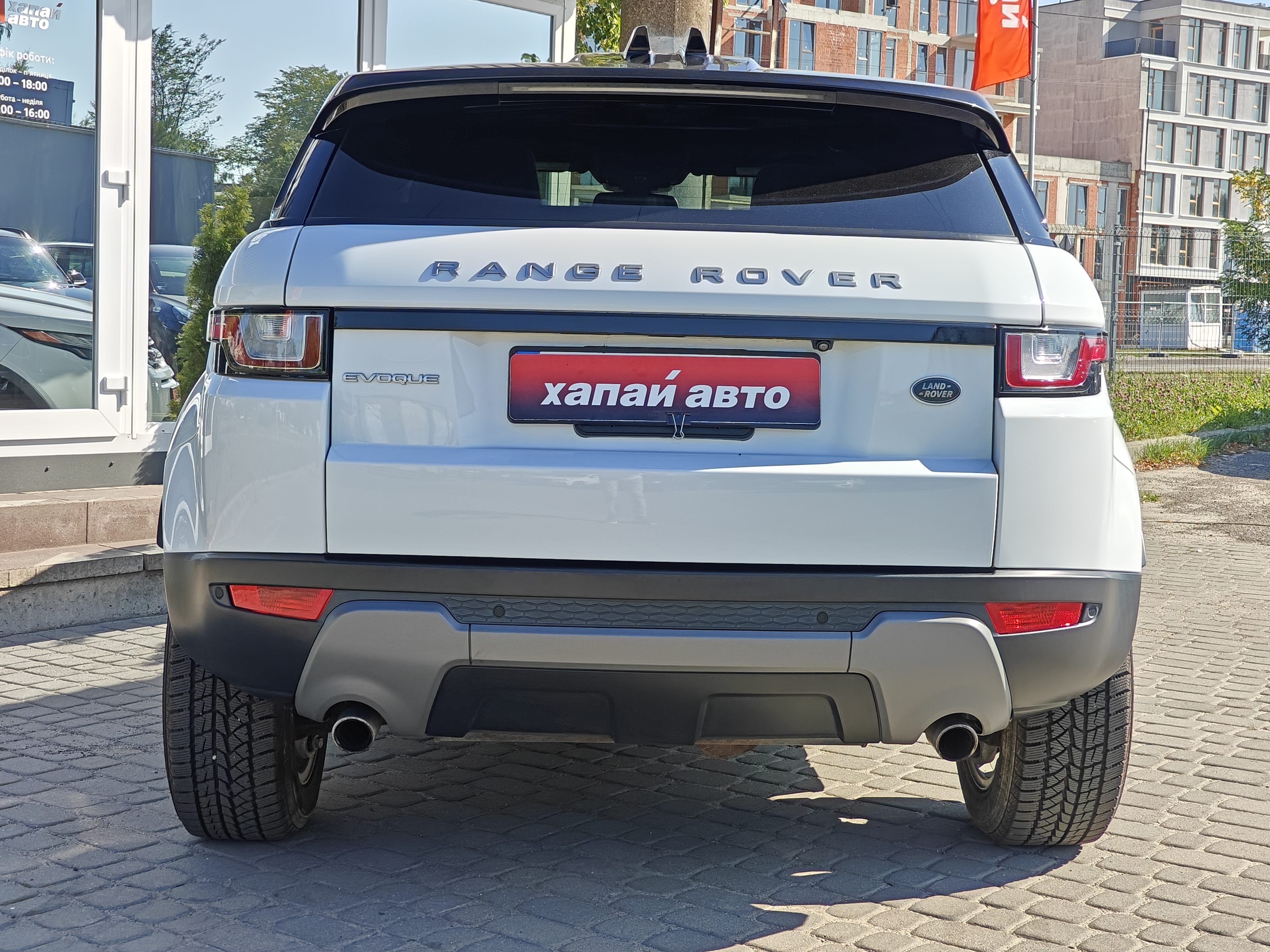 Land Rover-12
