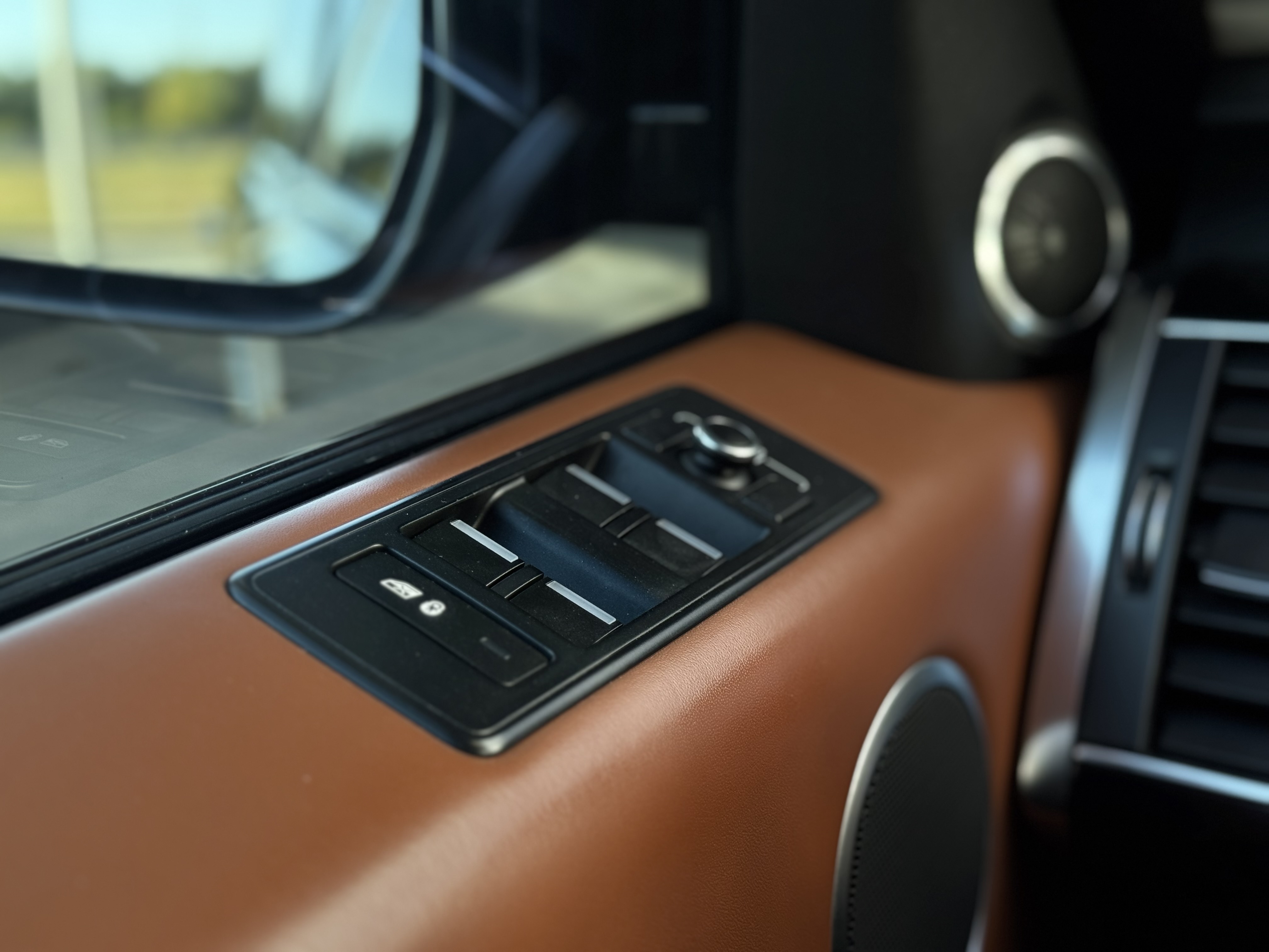 Land Rover-7