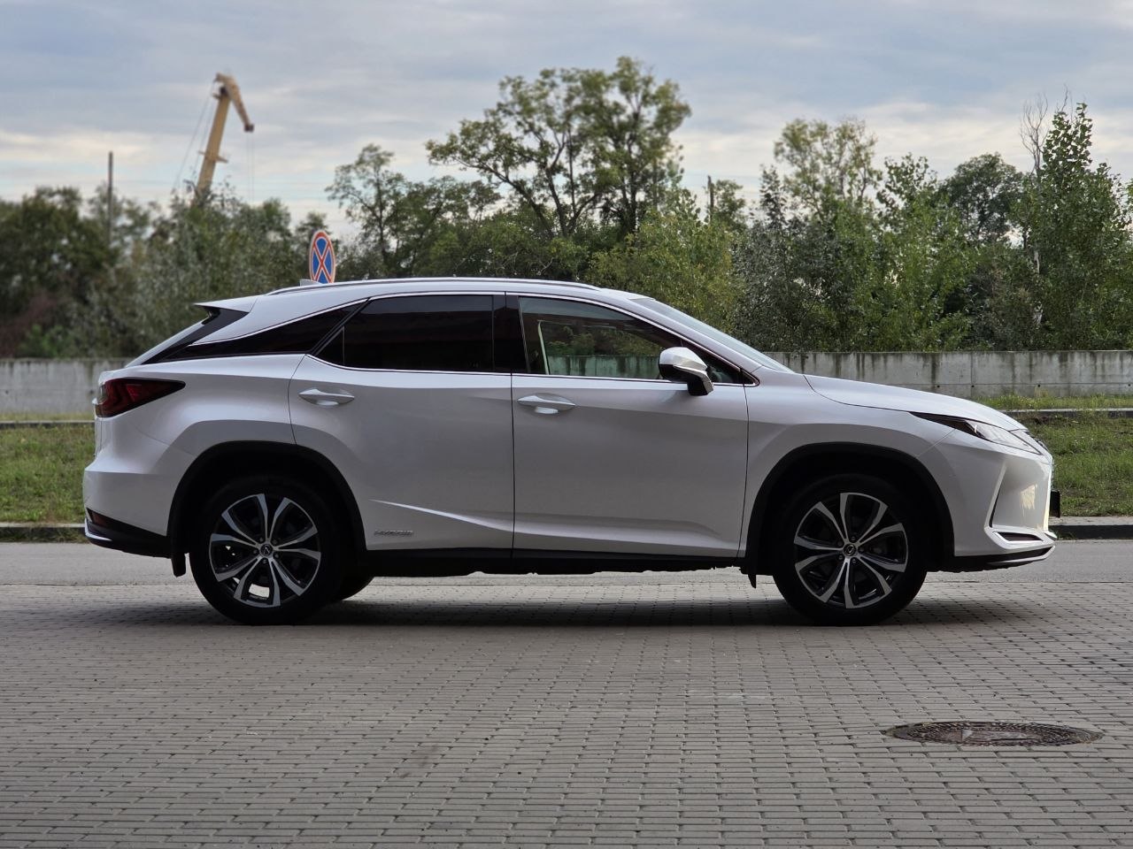 Lexus-2