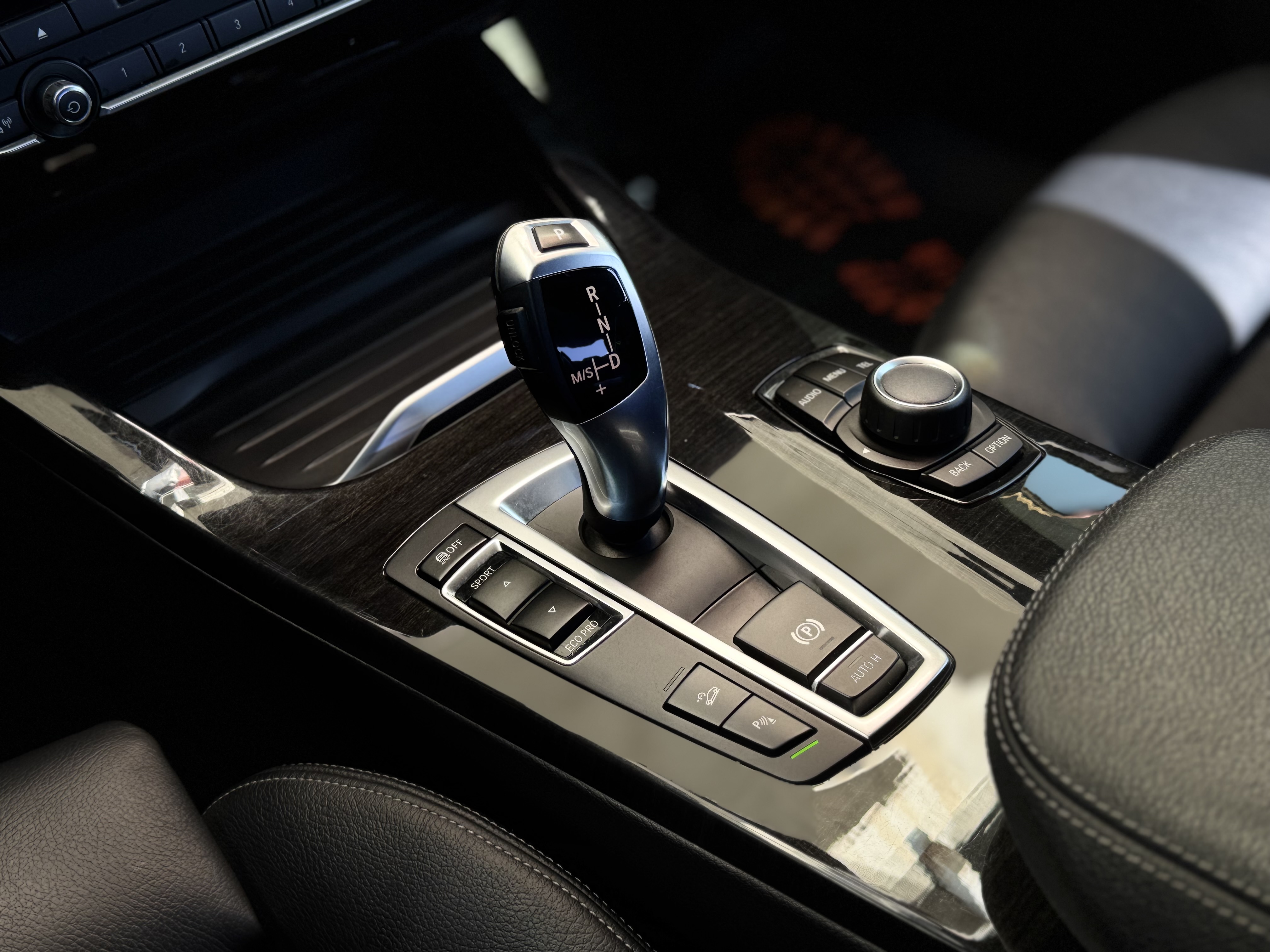 BMW-9