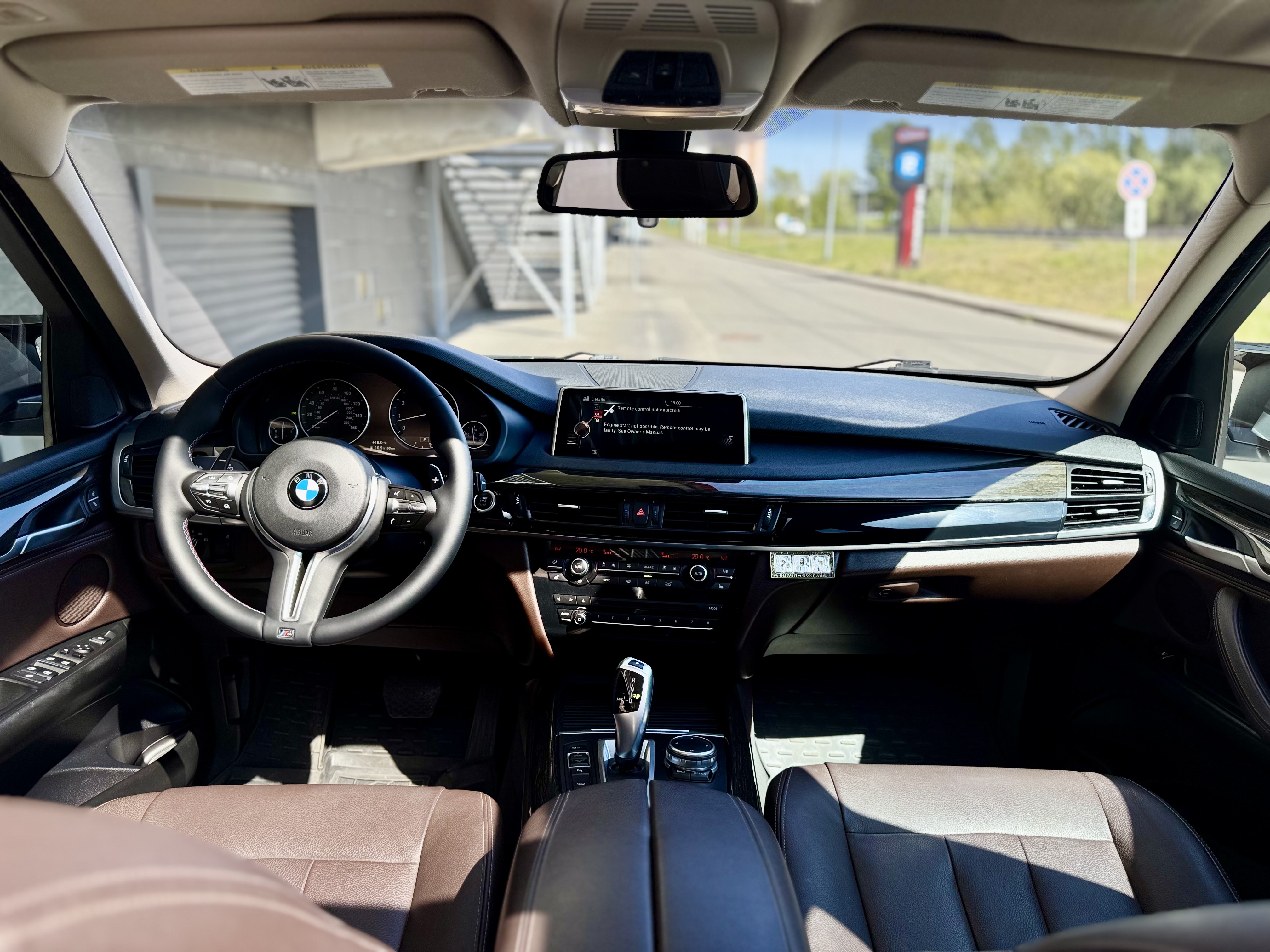 BMW-12