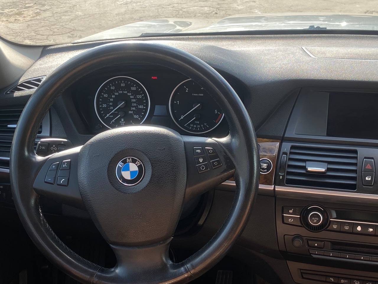 BMW-8