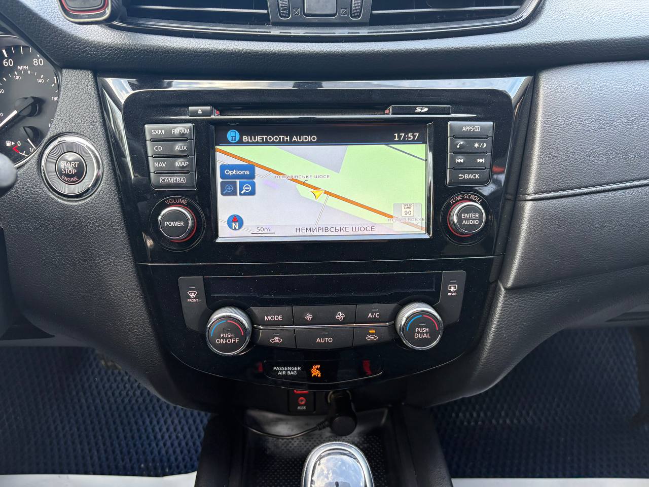 Nissan-17