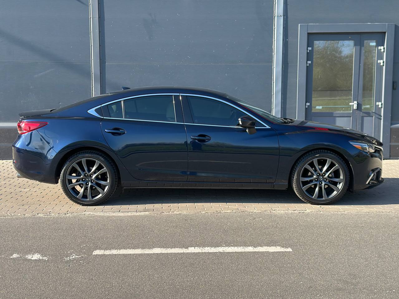 Mazda-12