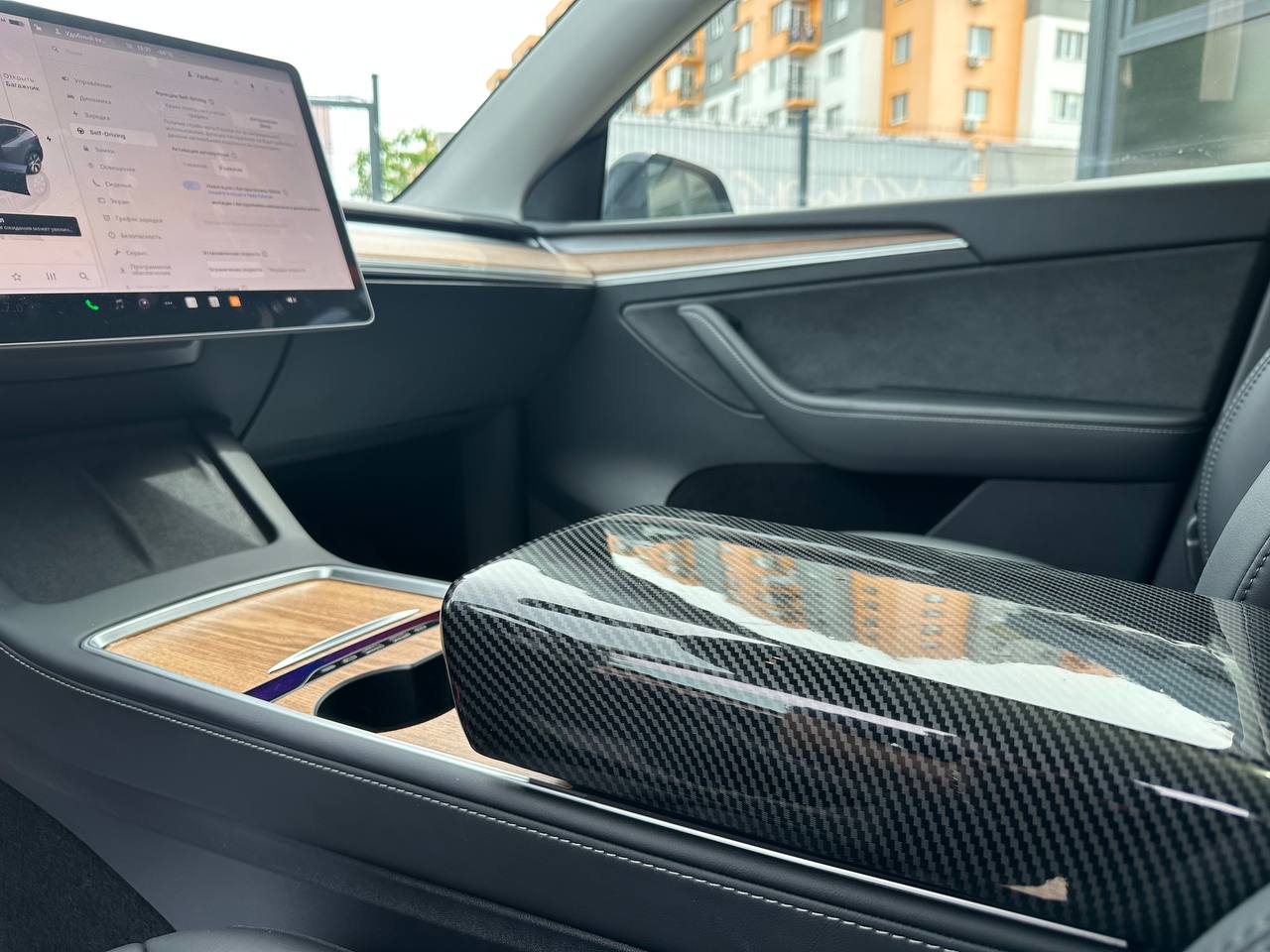 Tesla-4