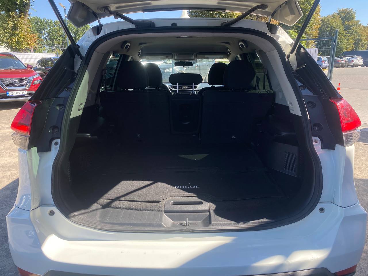 Nissan-16