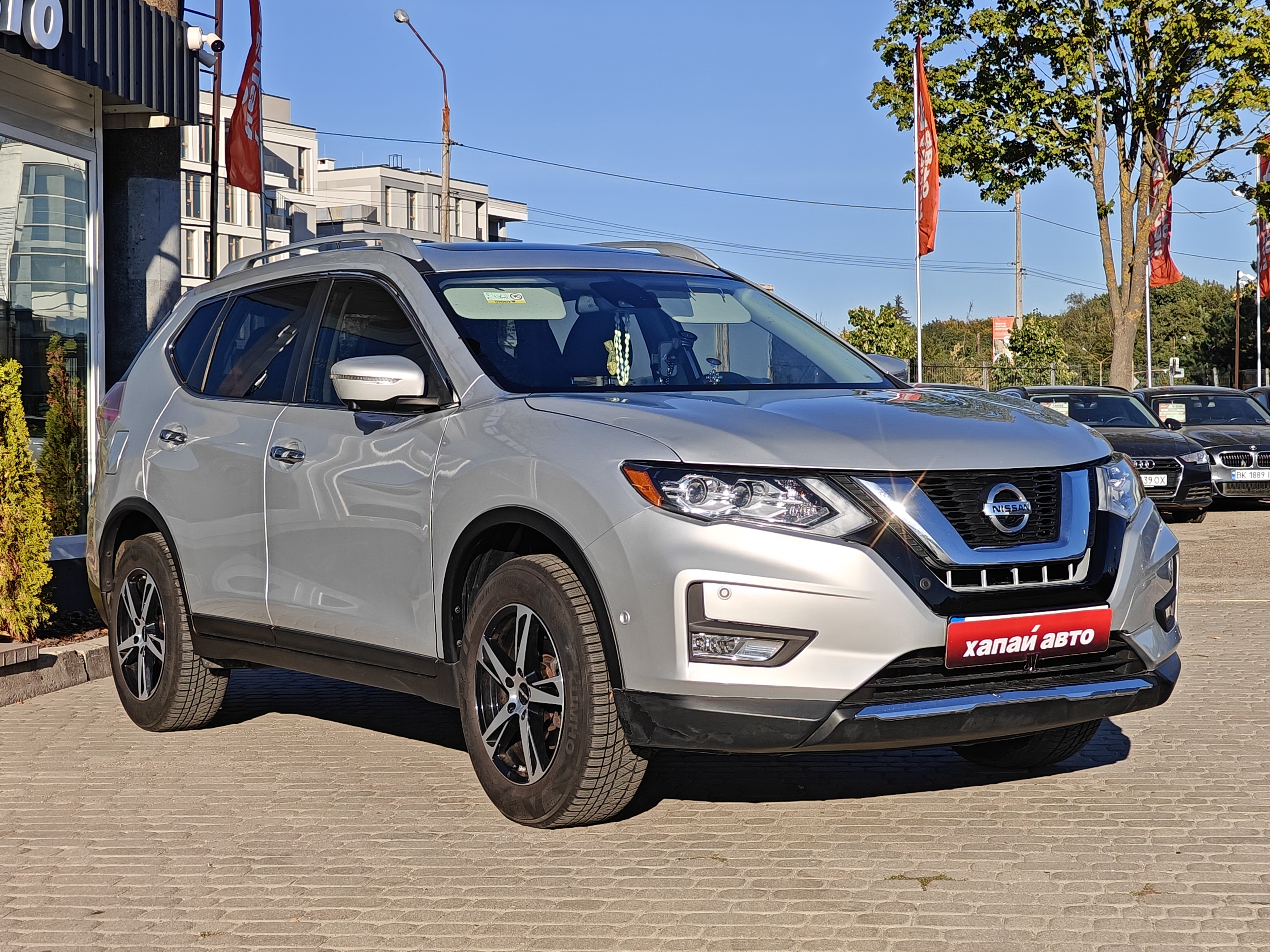 Nissan-2